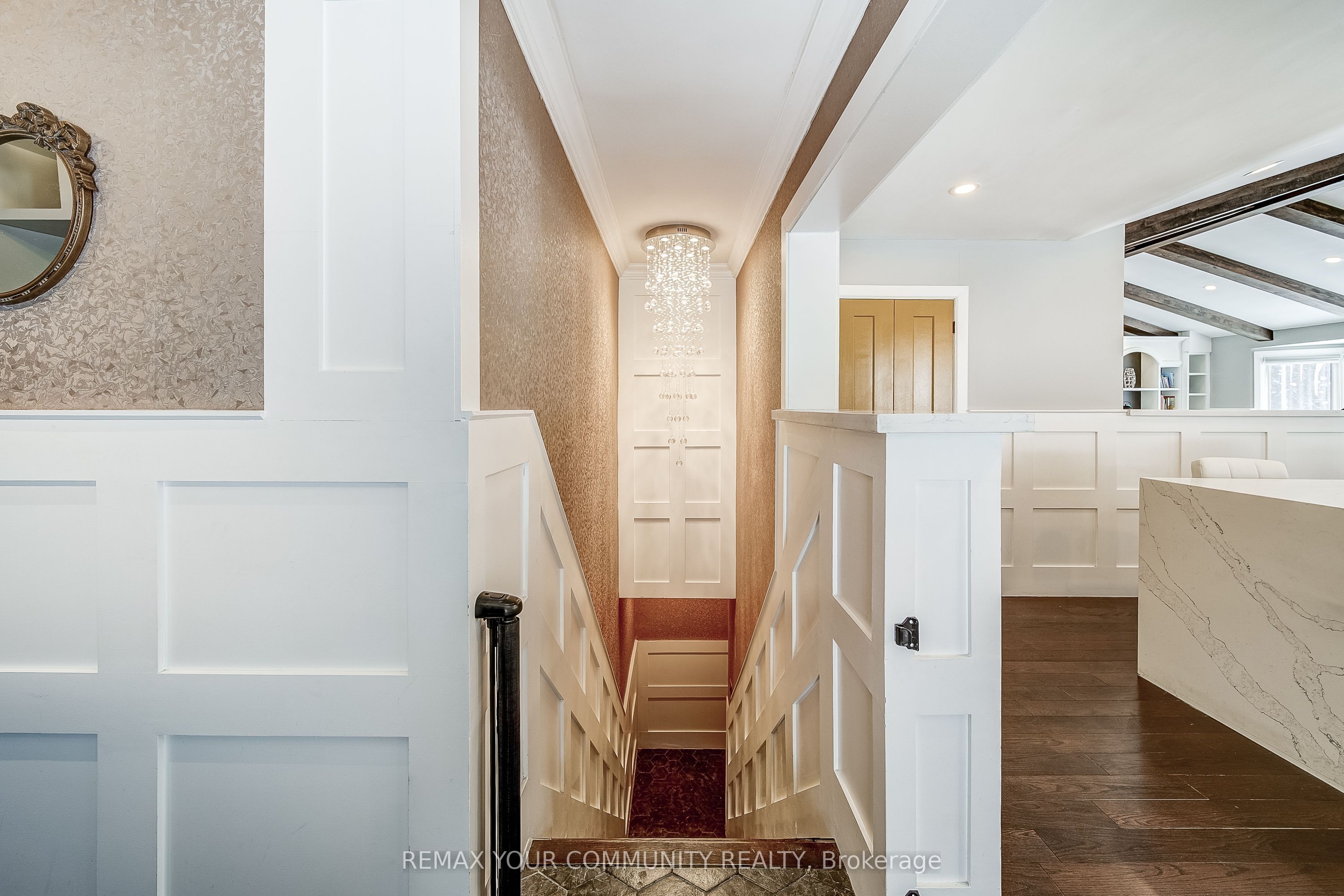 3433 Mount Albert Road