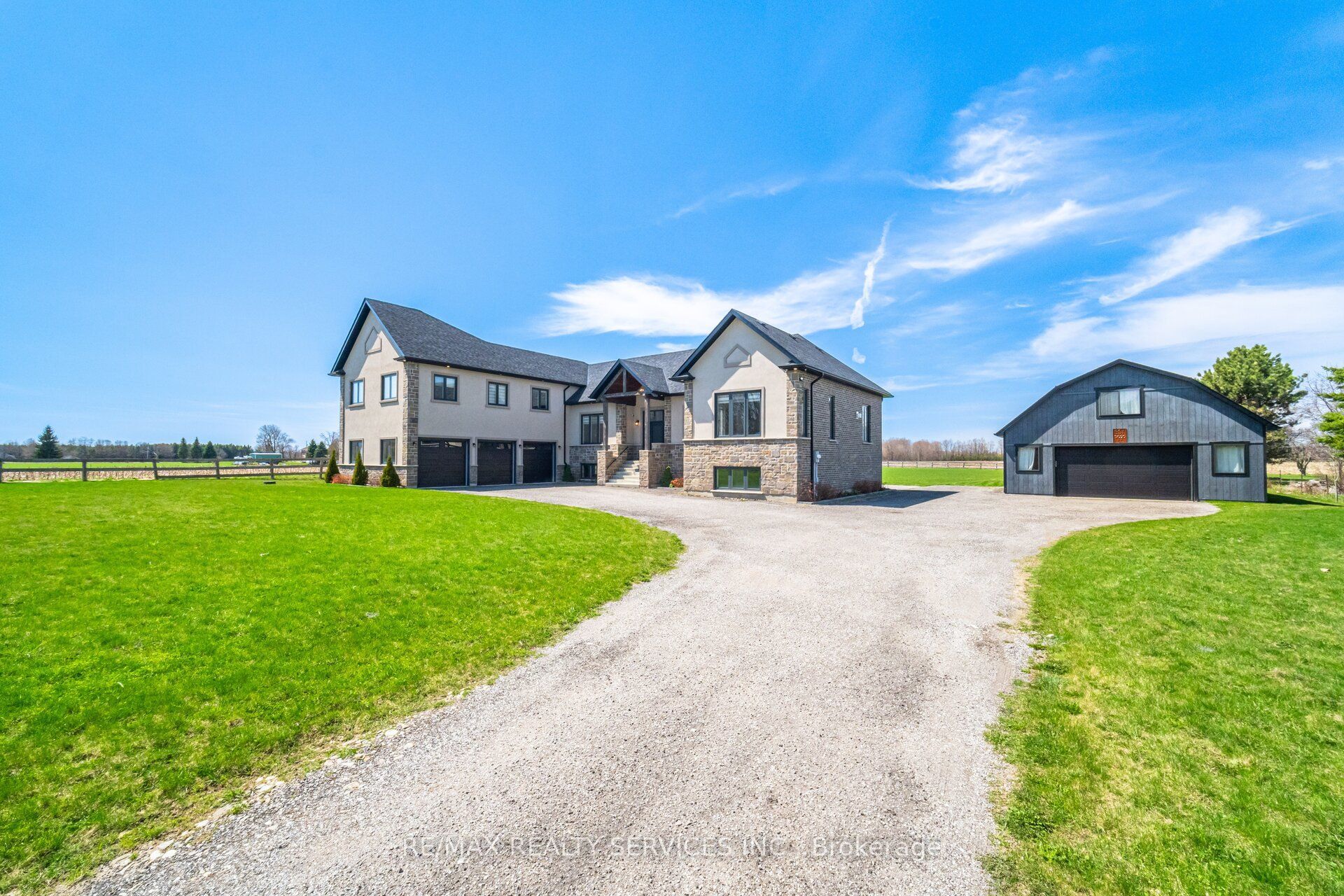 9522 Wellington 22 Road
