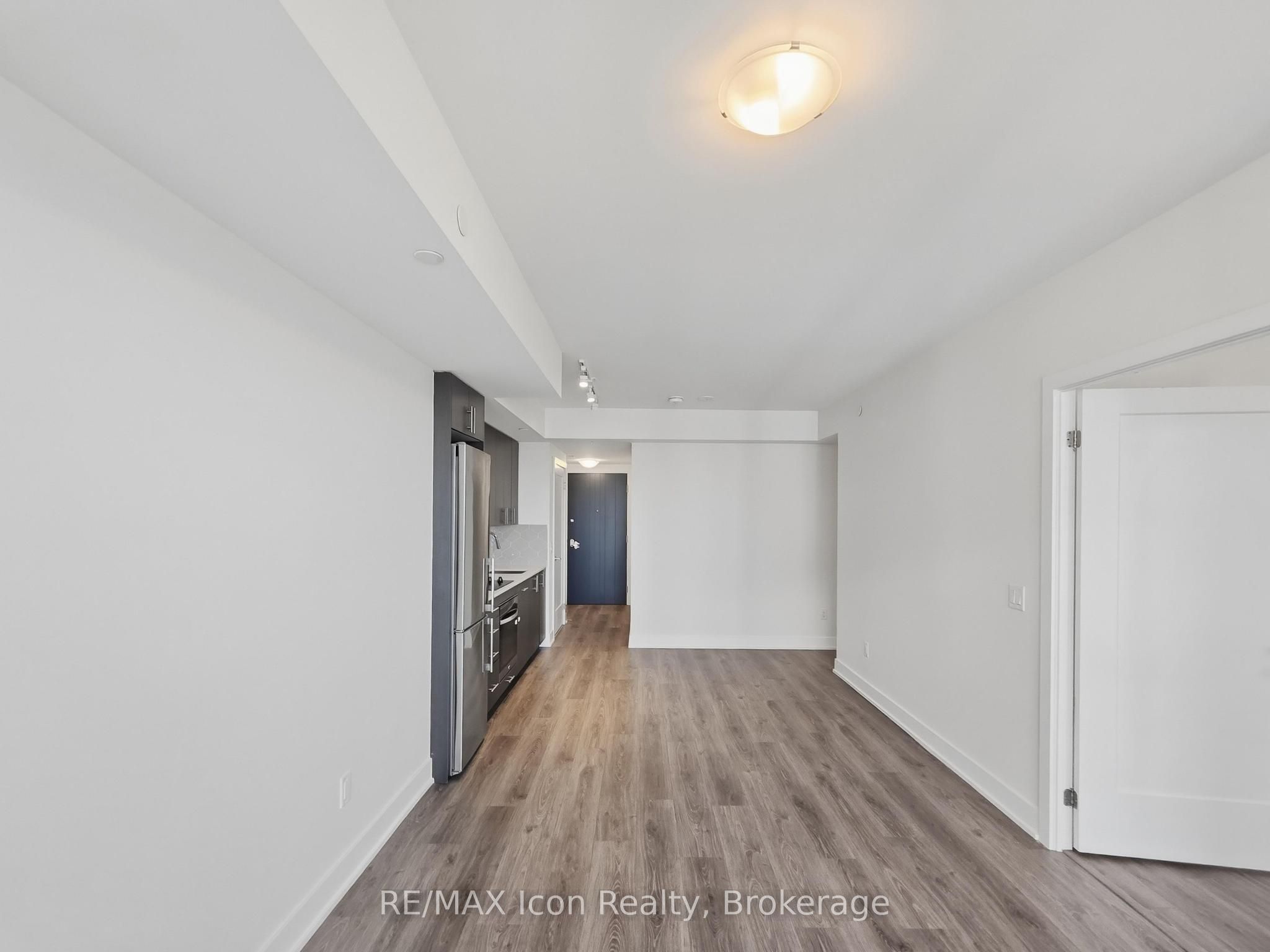 2545 Simcoe Street N 2214