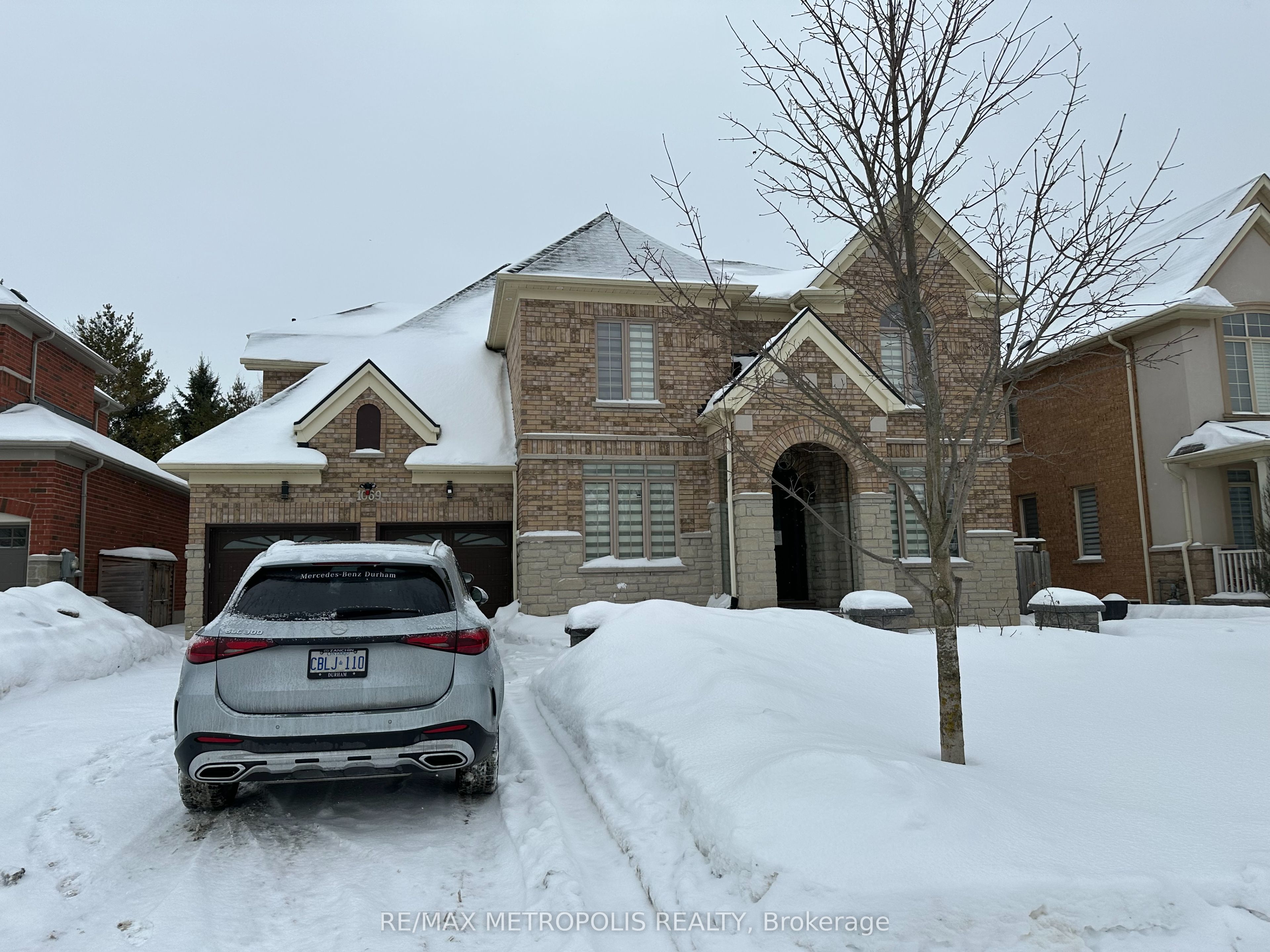 1069 Nellie Little Crescent