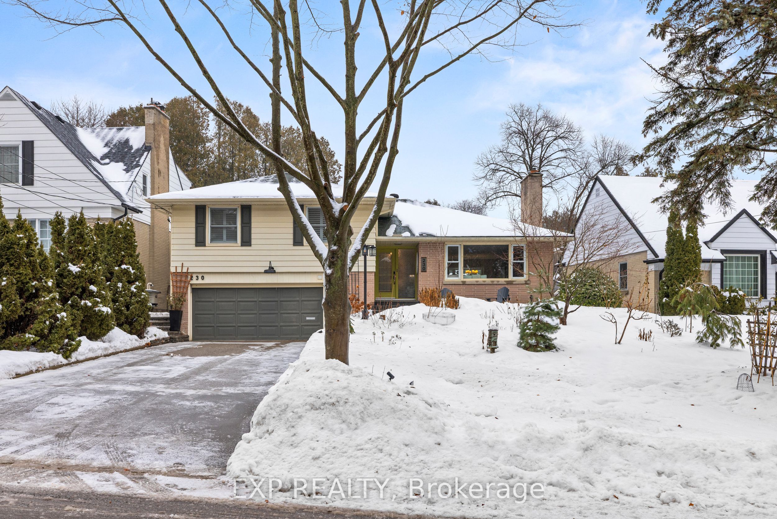 230 Glenwood Crescent