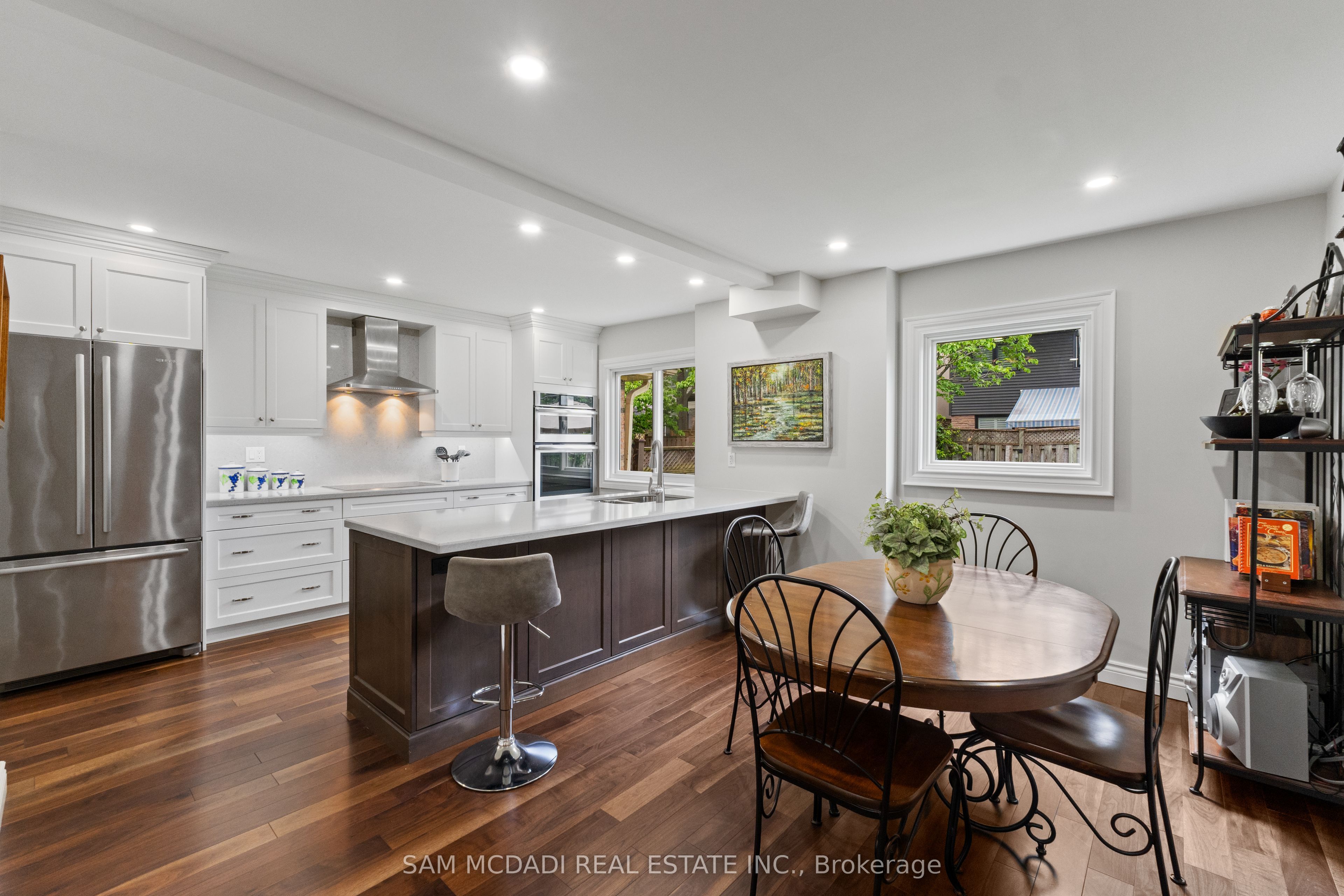 2707 Jerring Mews