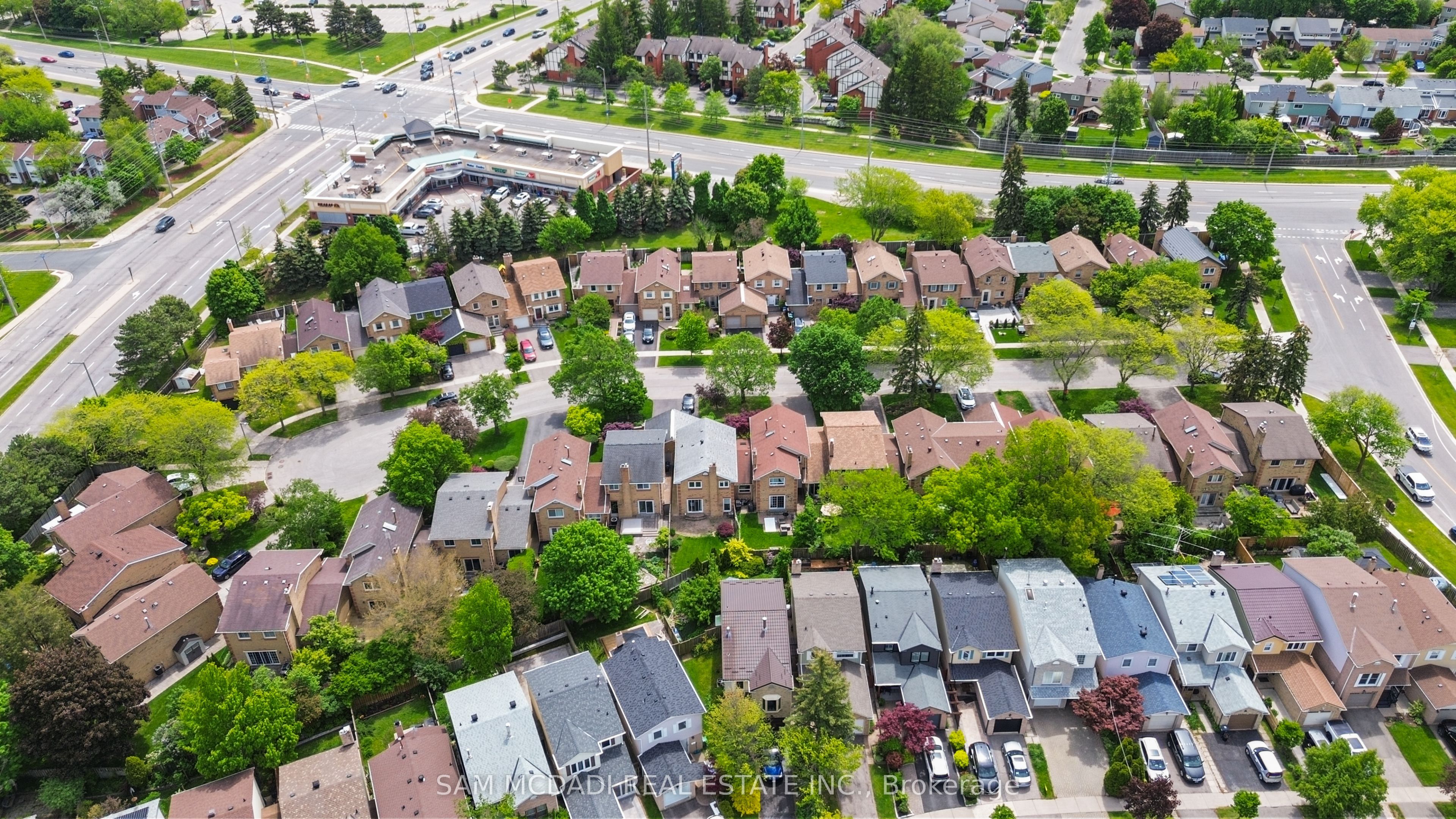 2707 Jerring Mews