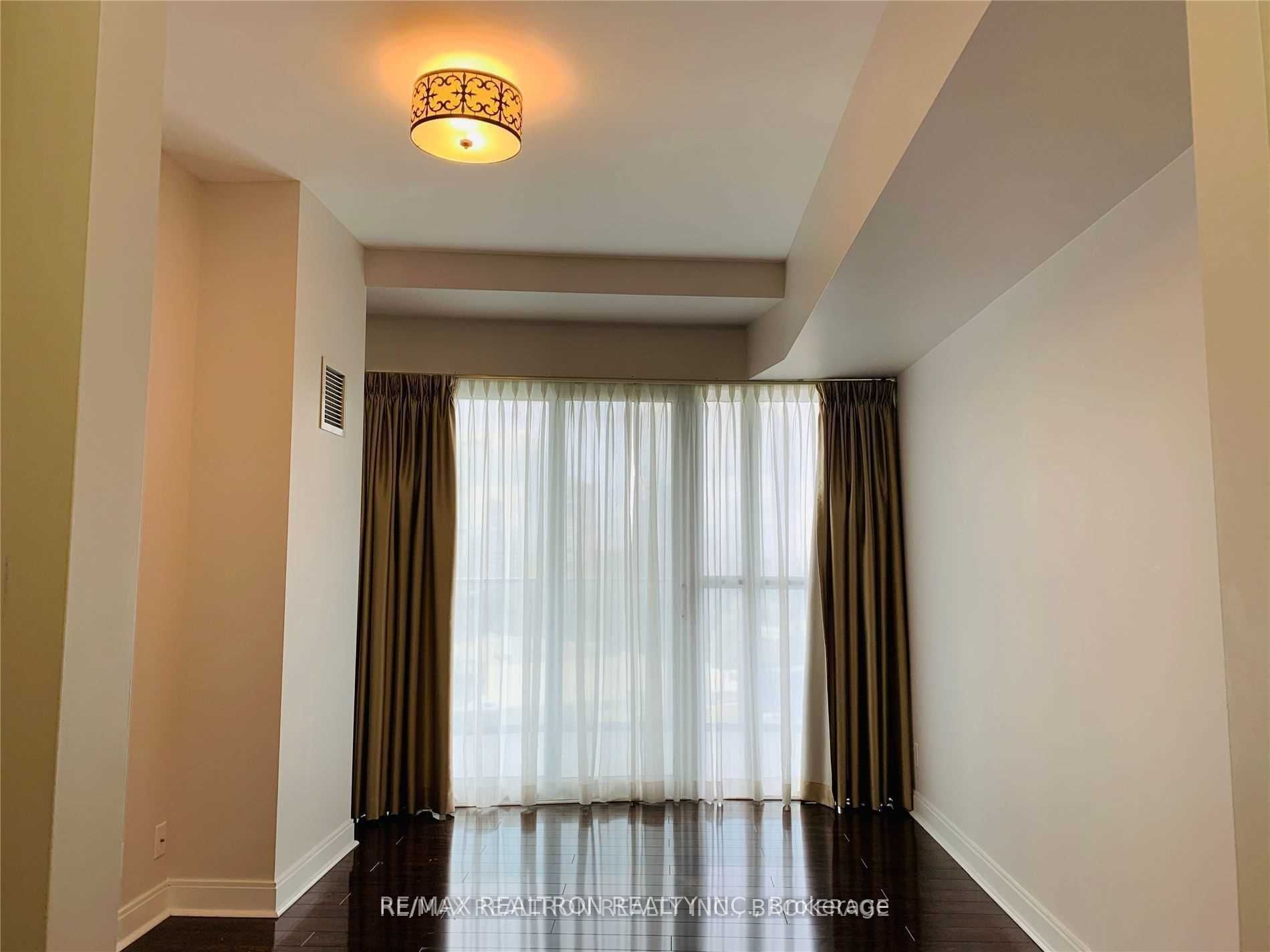 60 Absolute Avenue 706