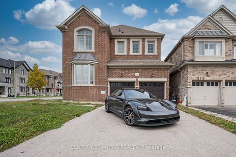 2 Manor Hampton Street East Gwillimbury ON L9N 0R1