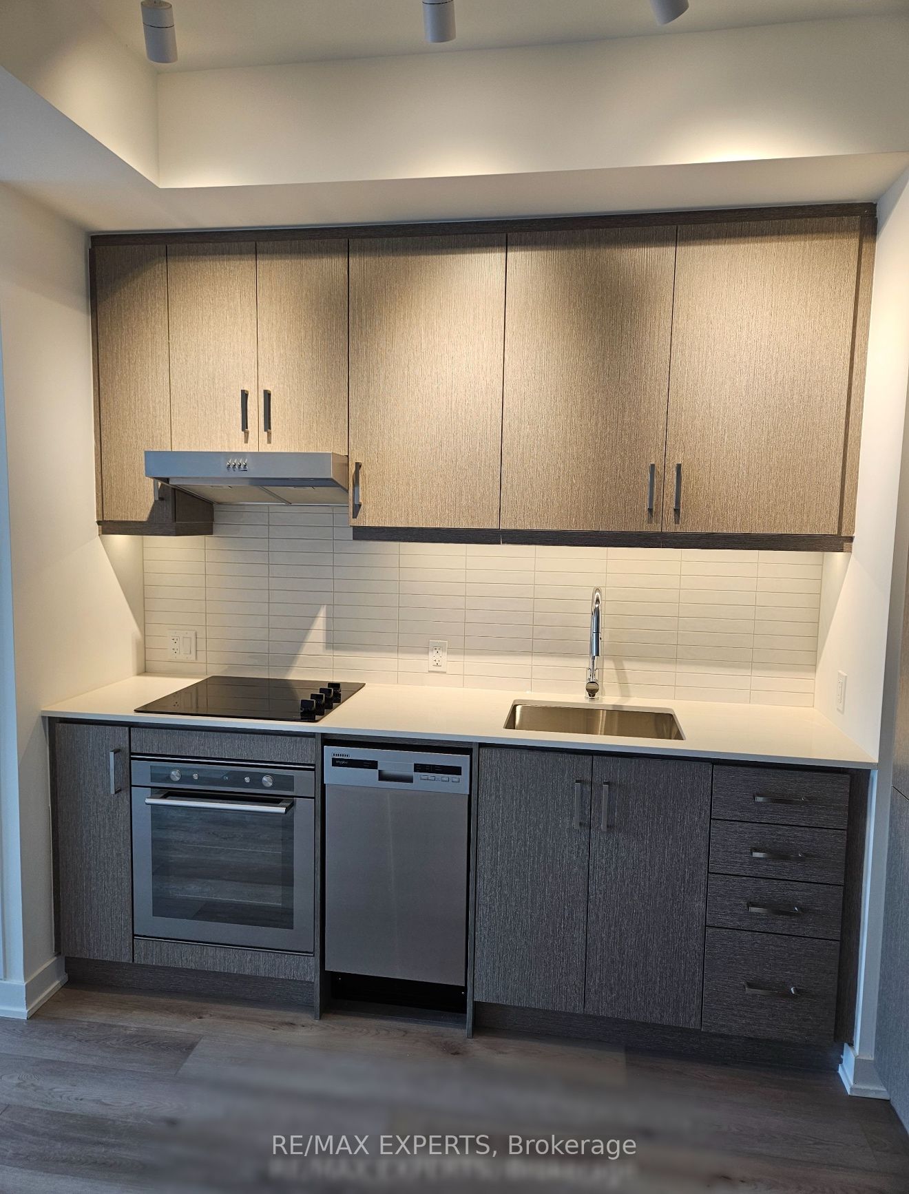 9 Tecumseth Street 1115