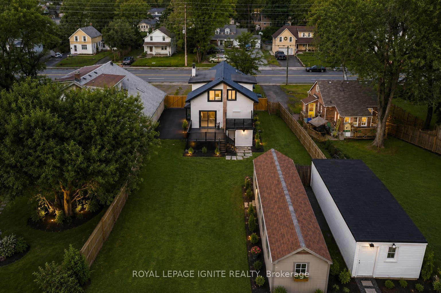 515 Kingston Road W