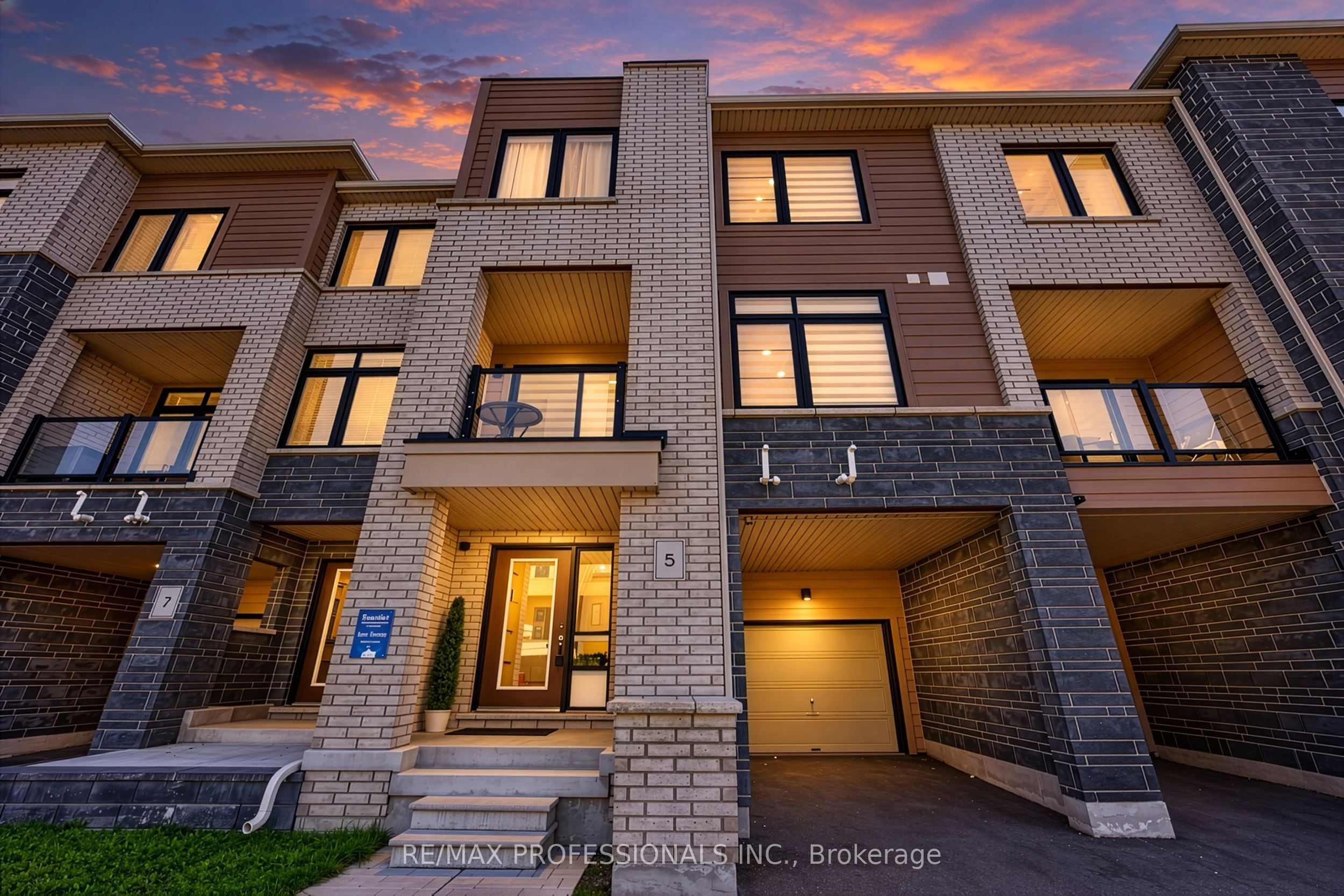 5 Delano Way