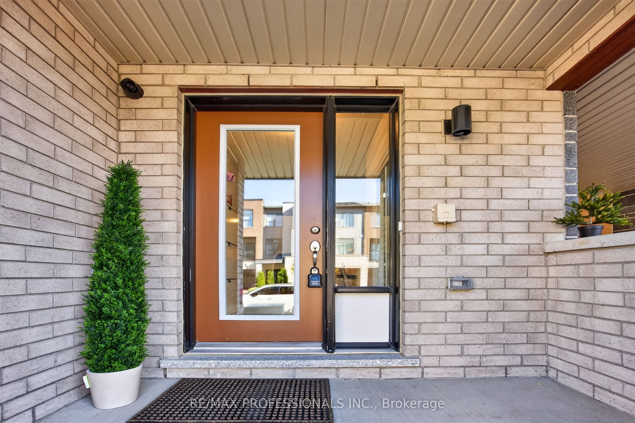 5 Delano Way
