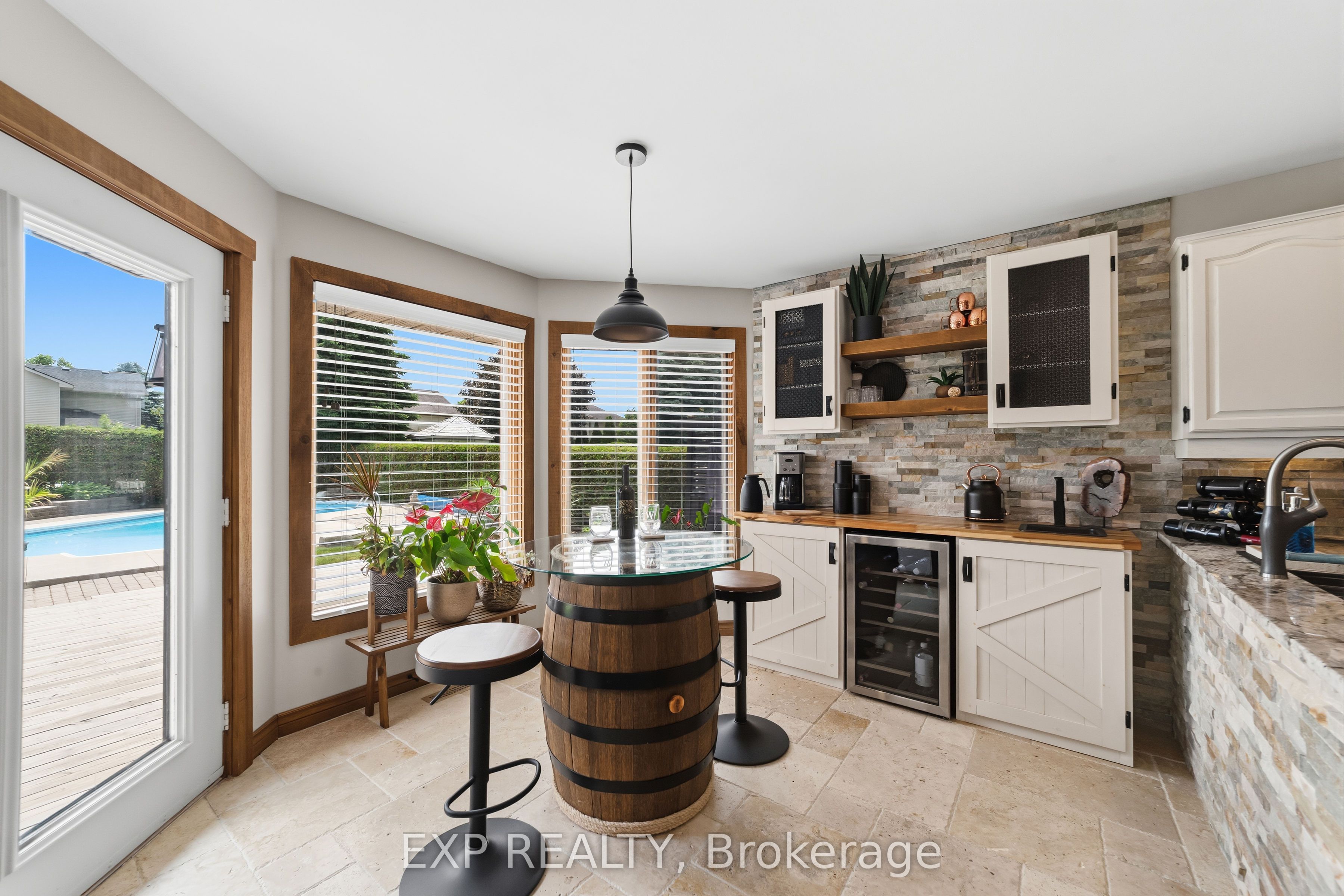 57 Valleyview Crescent