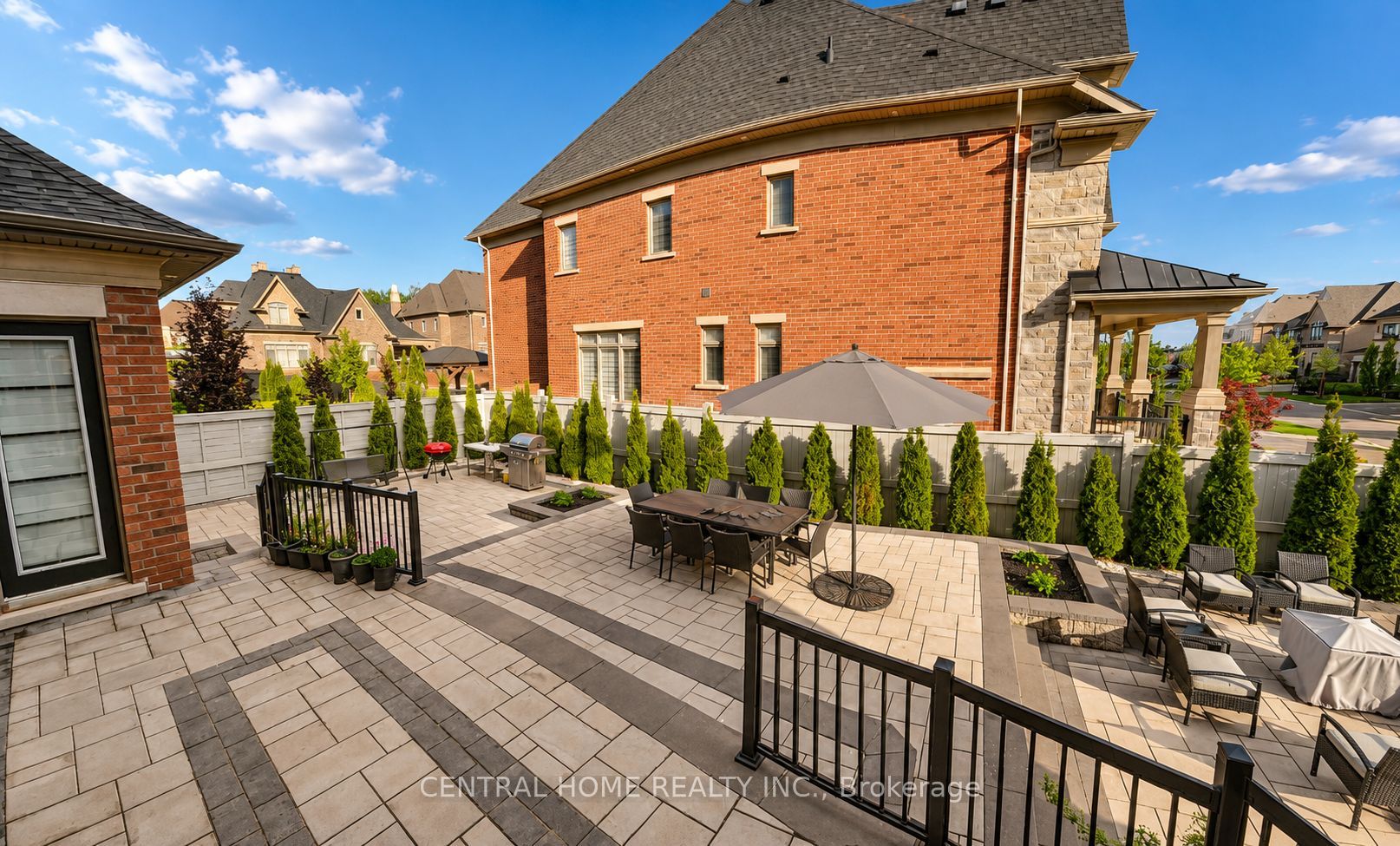 33 James Stokes Court