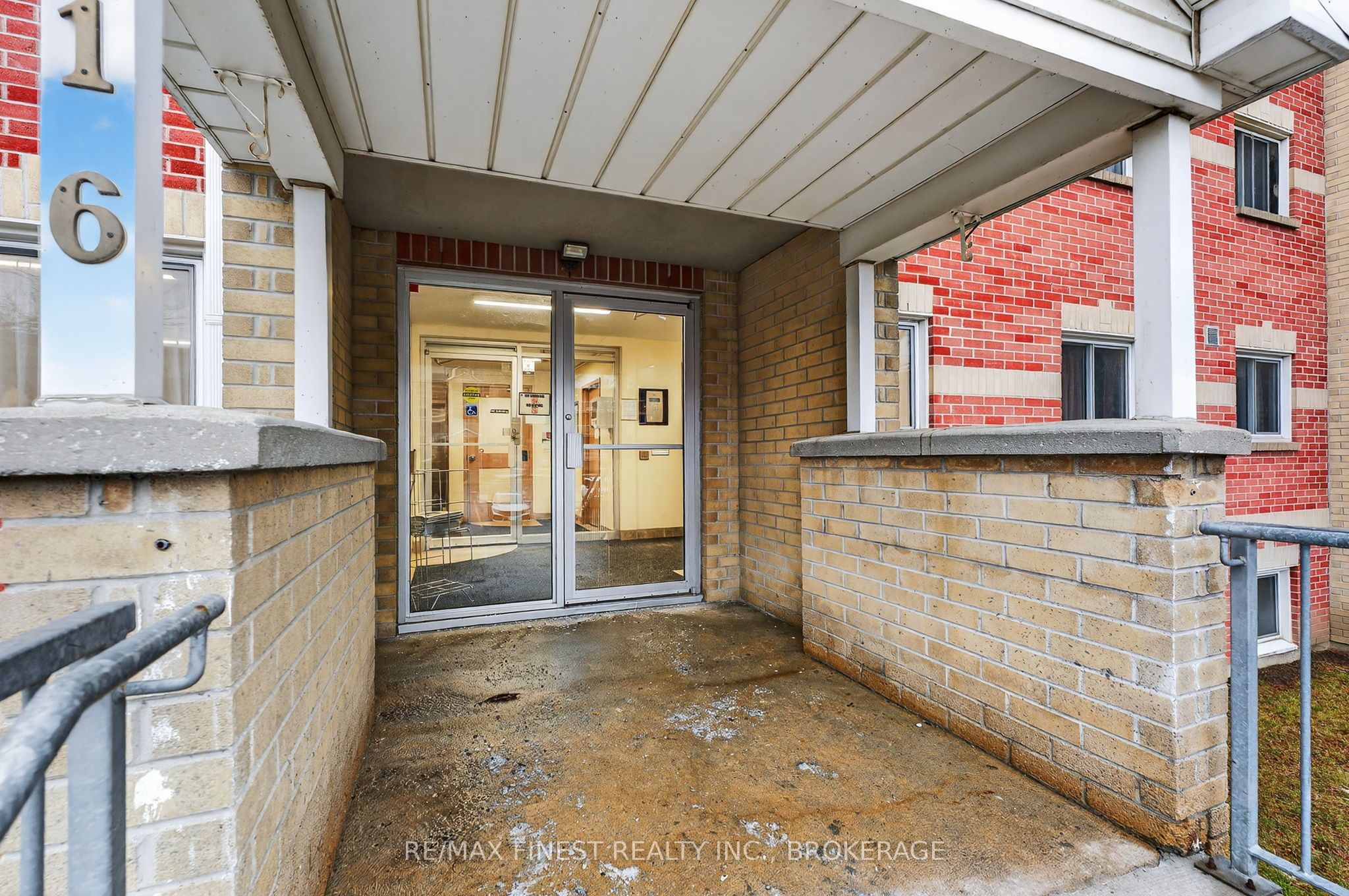 316 Kingsdale Avenue 311