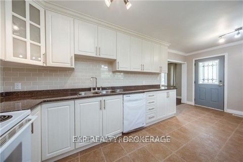 709 Gilbert Street W Whitby ON L1N 1S1