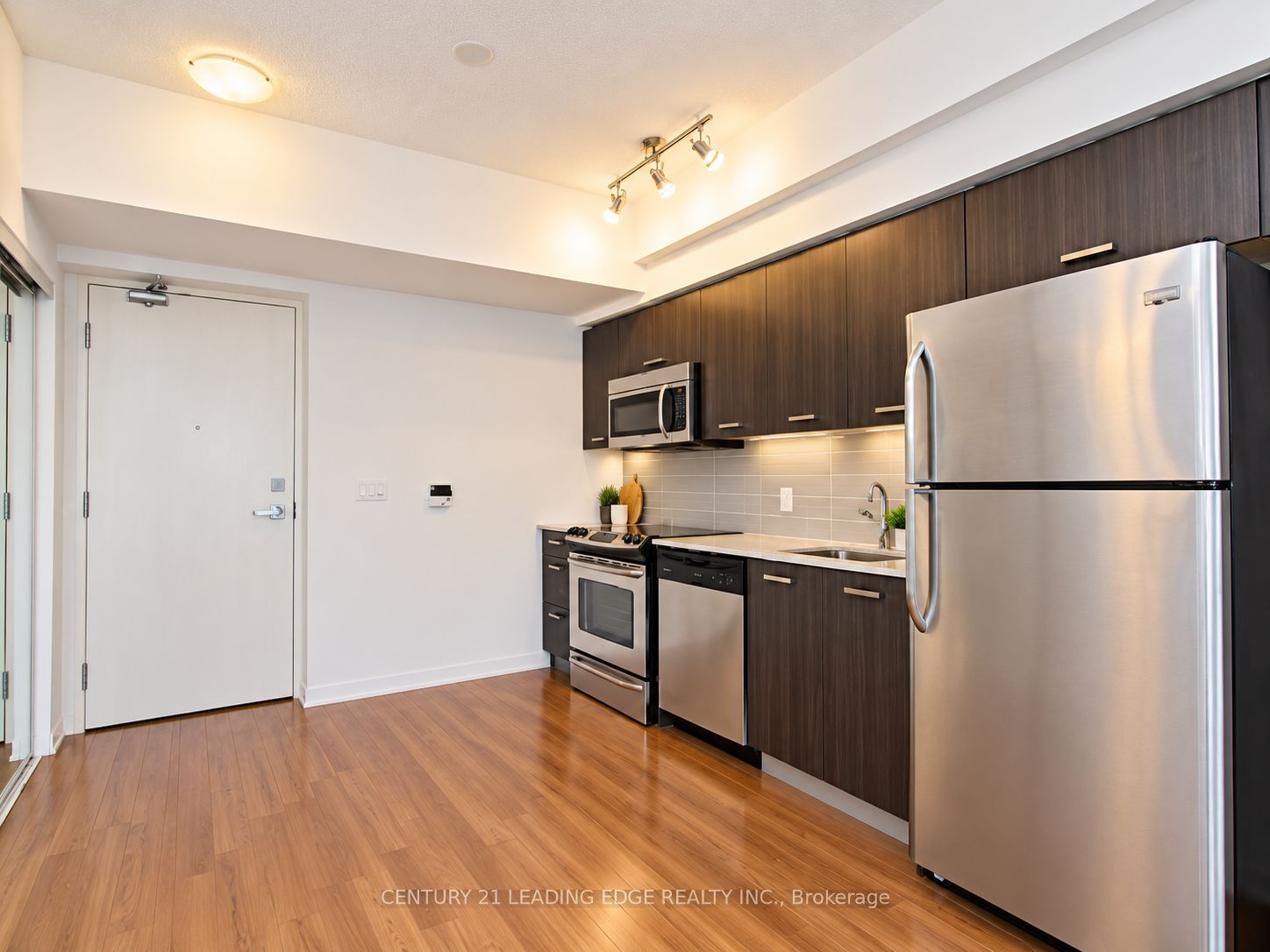 832 Bay Street 1009