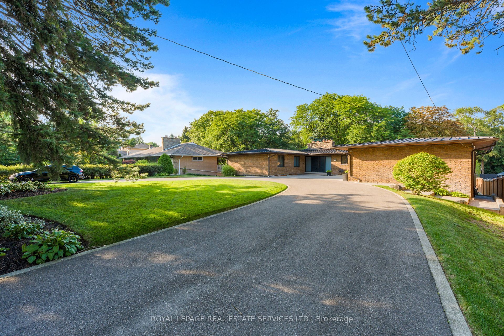 23 Lorraine Gardens