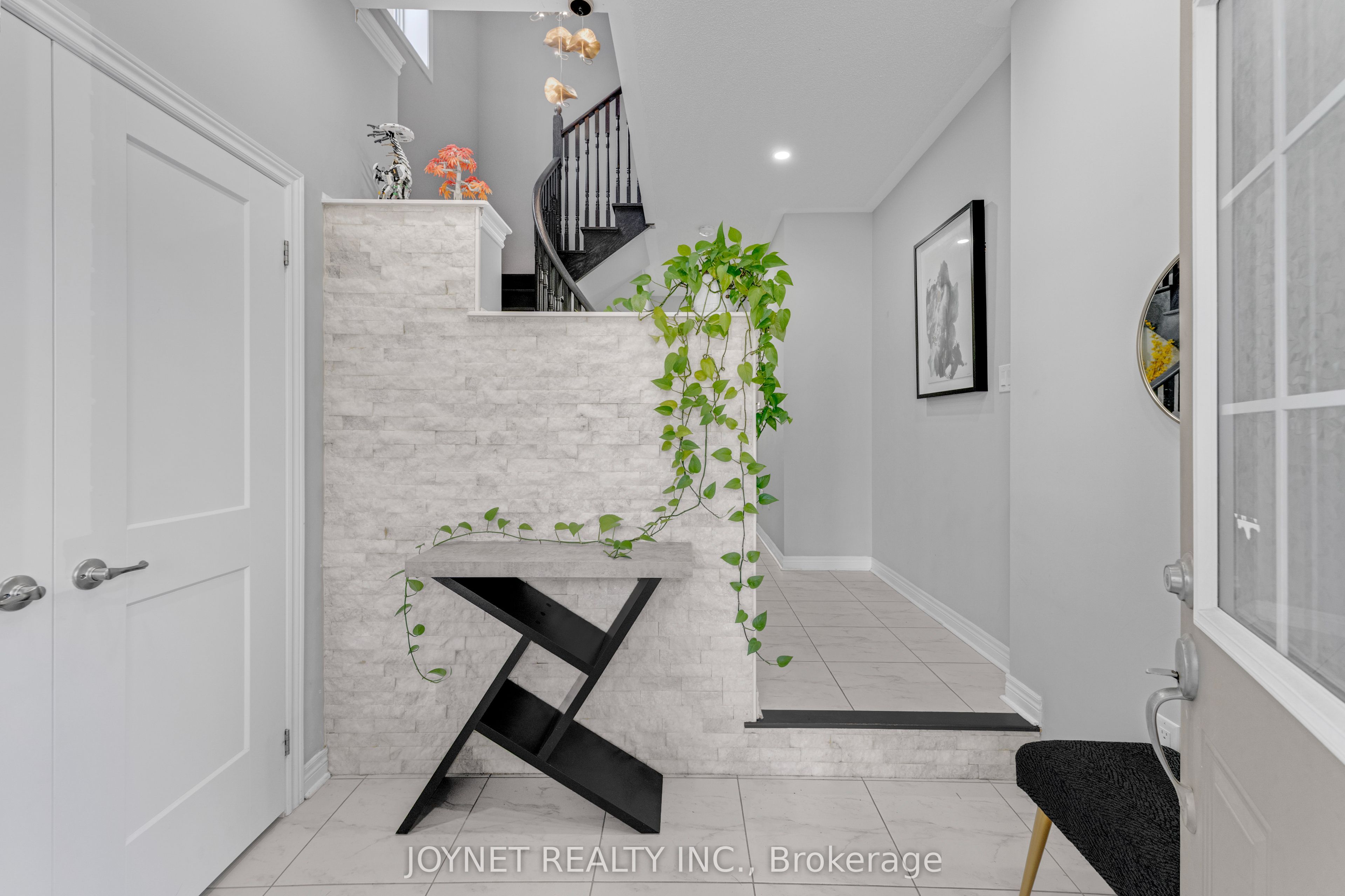 3303 Jacob Way