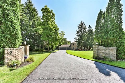 7 Skyview Lane Aurora ON L4G 6W5