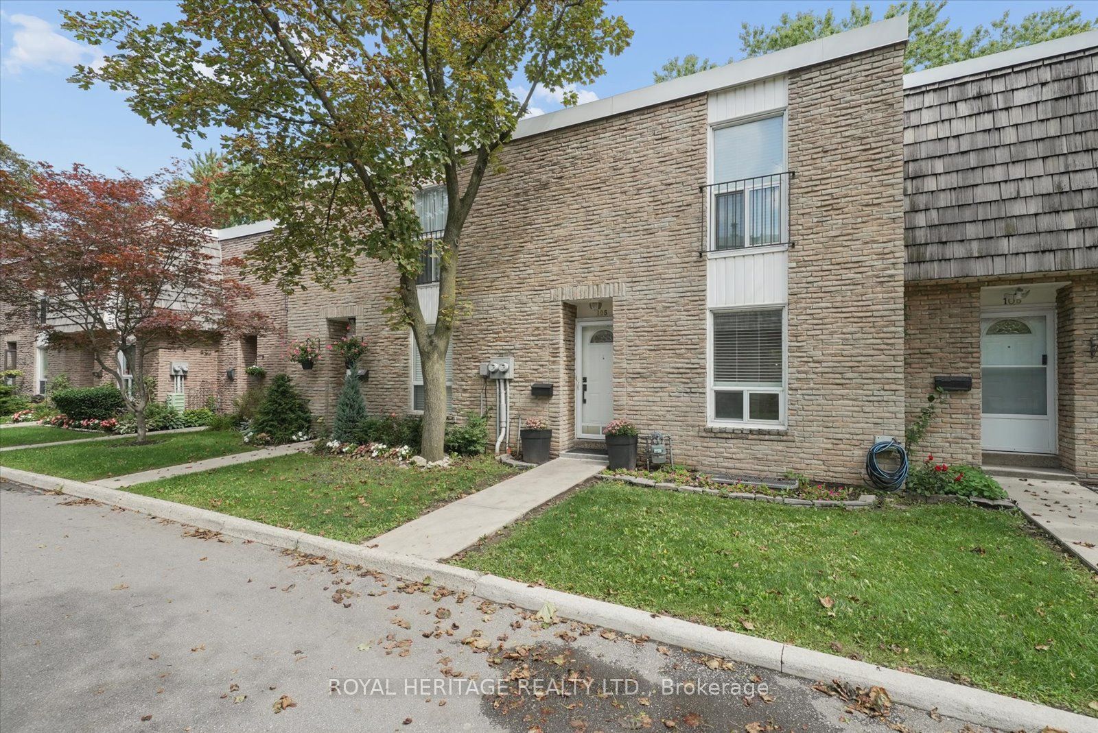 701 Burnhamthorpe Road 105