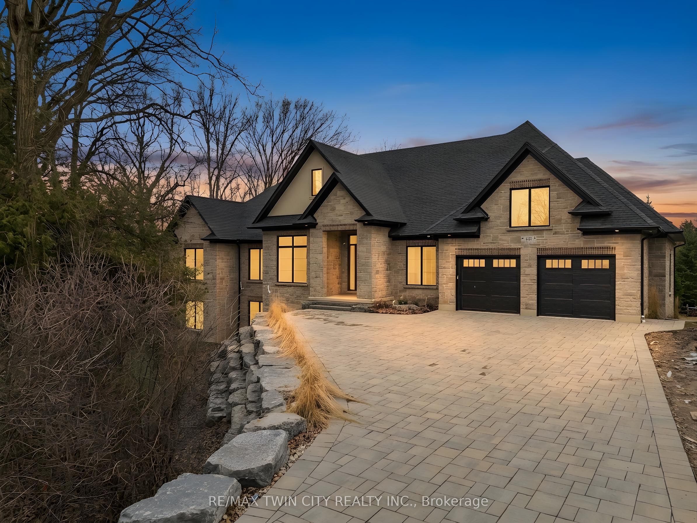 60 River Run Place