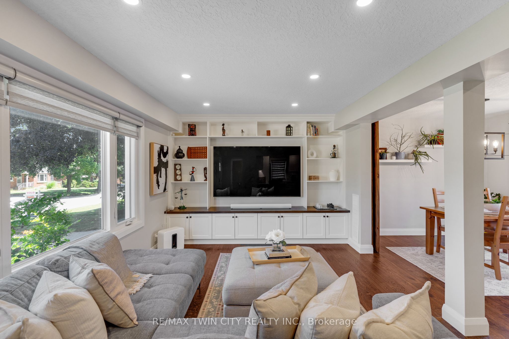 795 Rockway Drive
