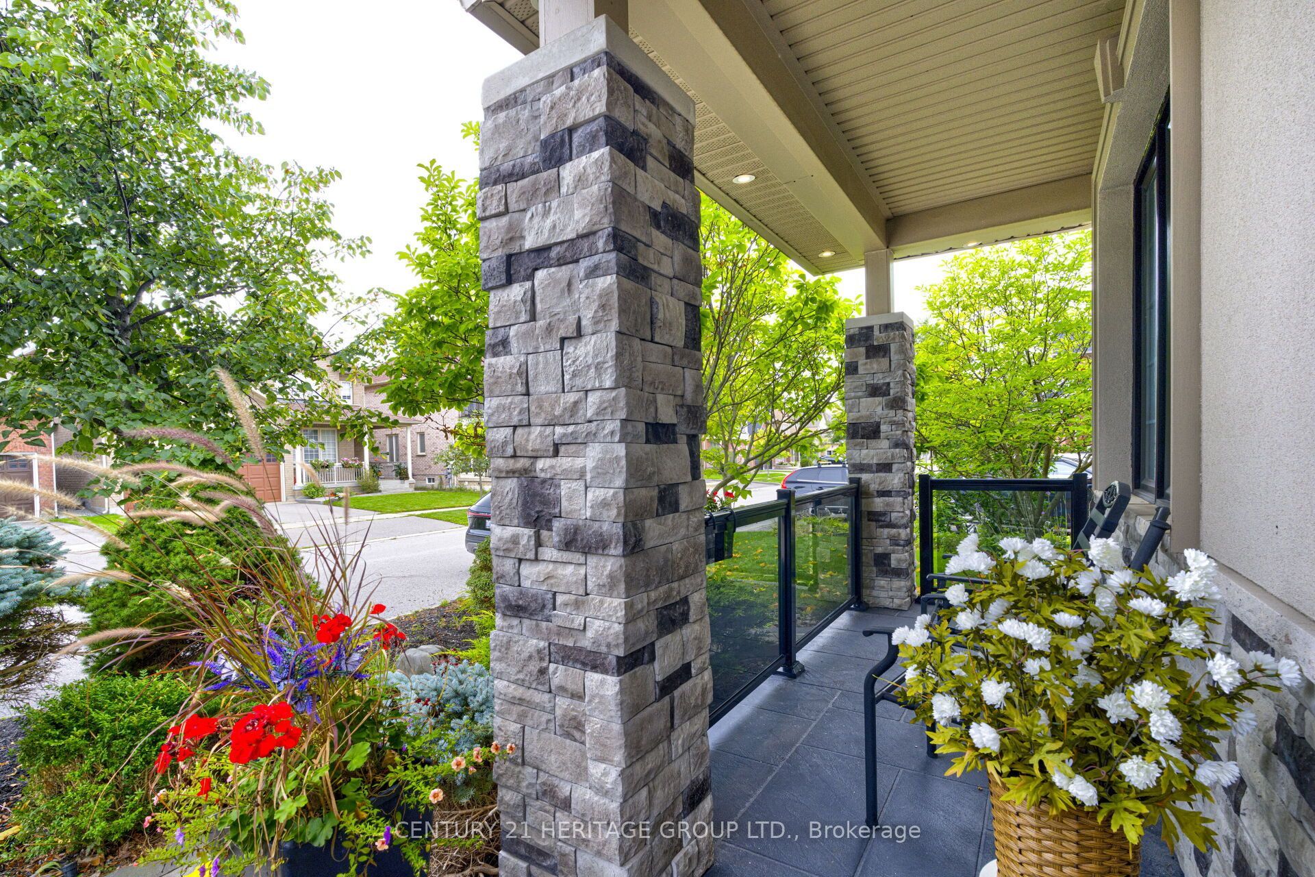 22 Grand Oak Drive