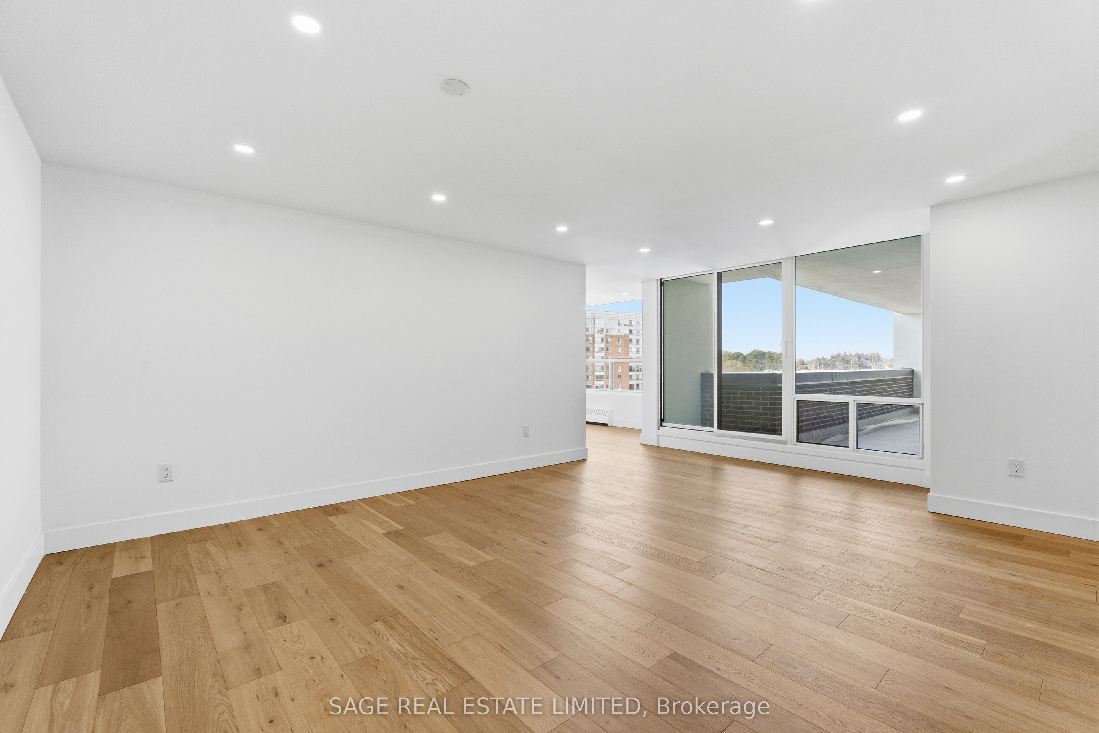 1515 Lakeshore Road E 707