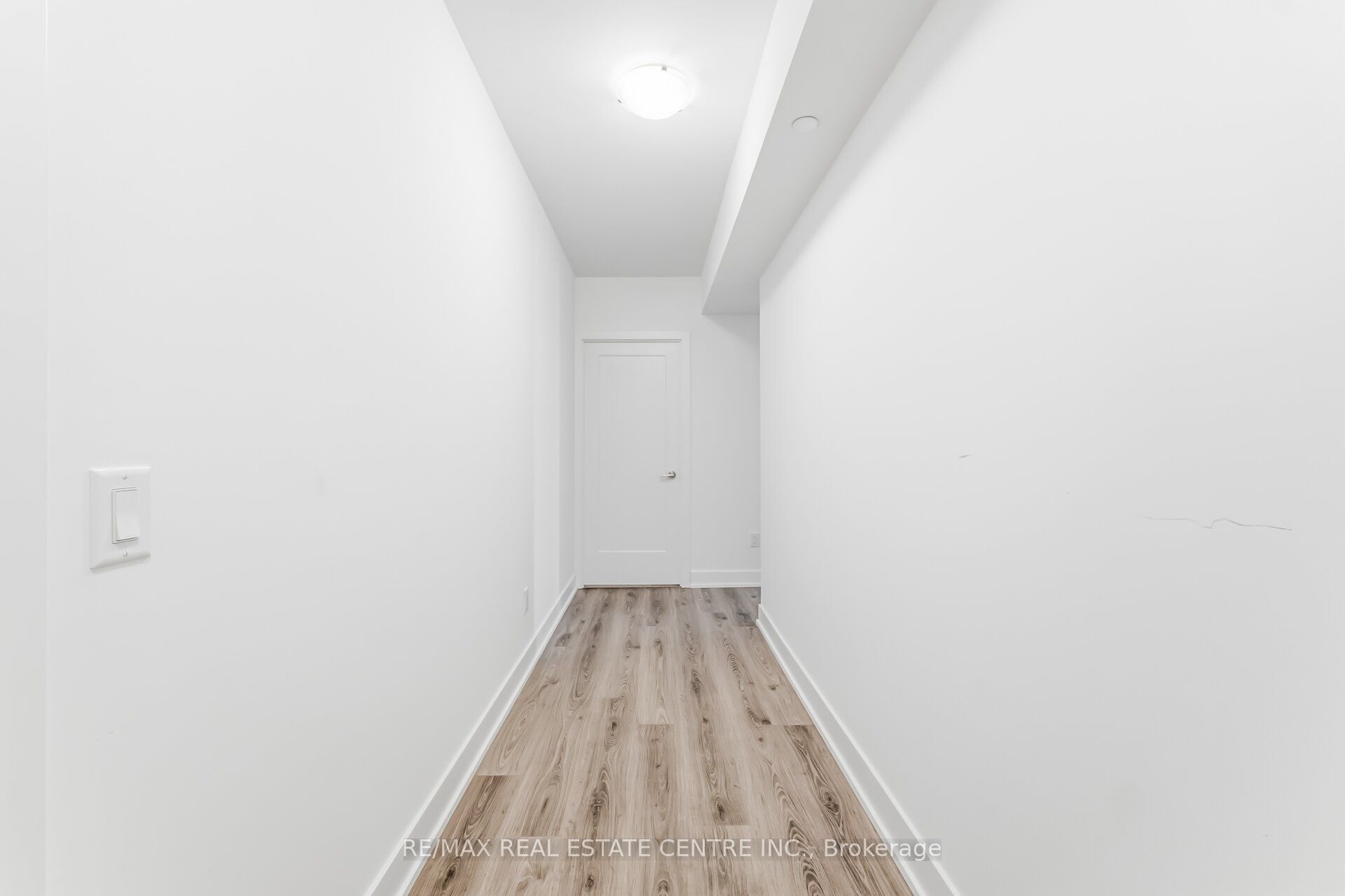 2545 Simcoe Street N 1116