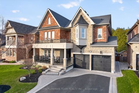 4 Benington Court Whitby ON L1M 0H3