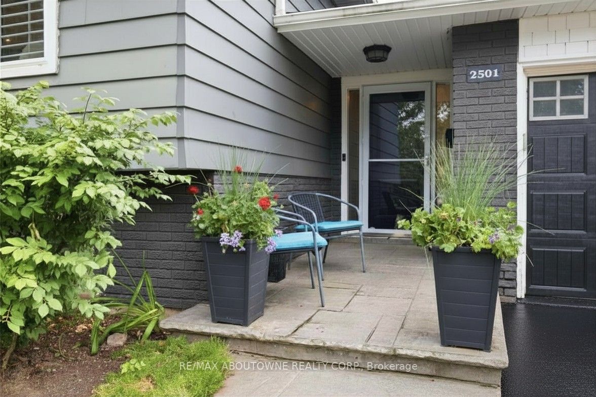 2501 Yarmouth Crescent