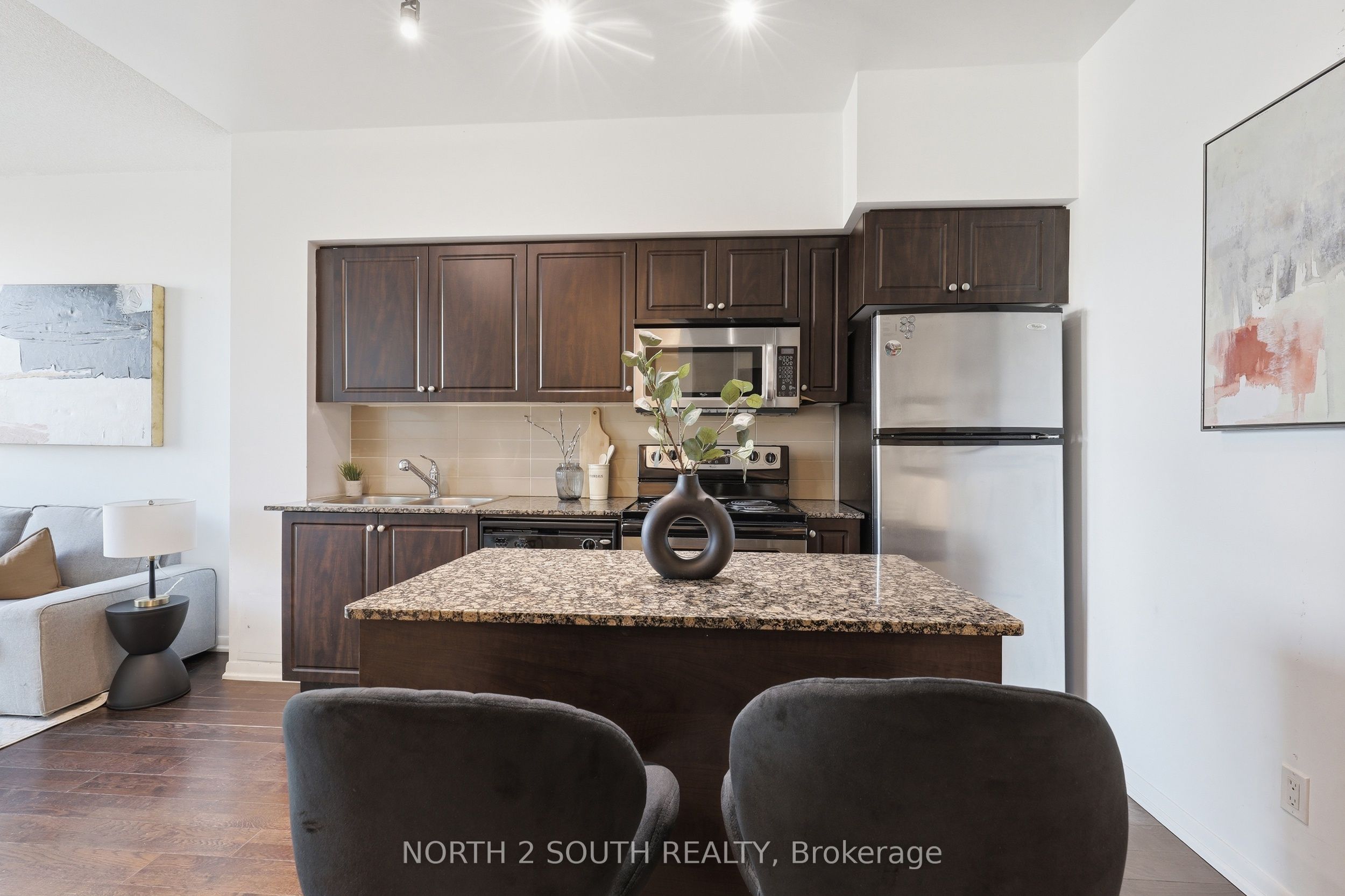 215 Fort York Boulevard 712