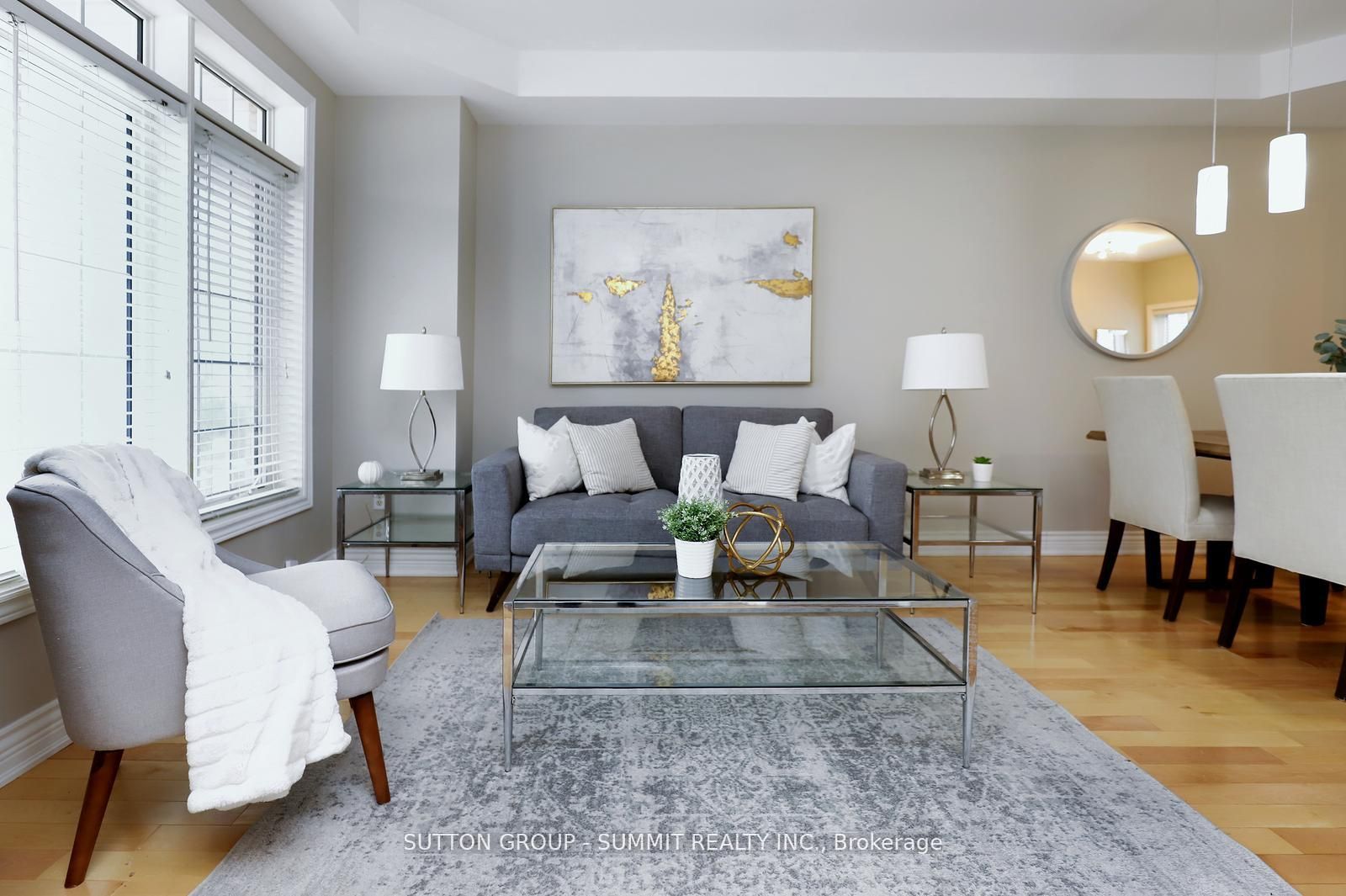 260 GLENASHTON Drive