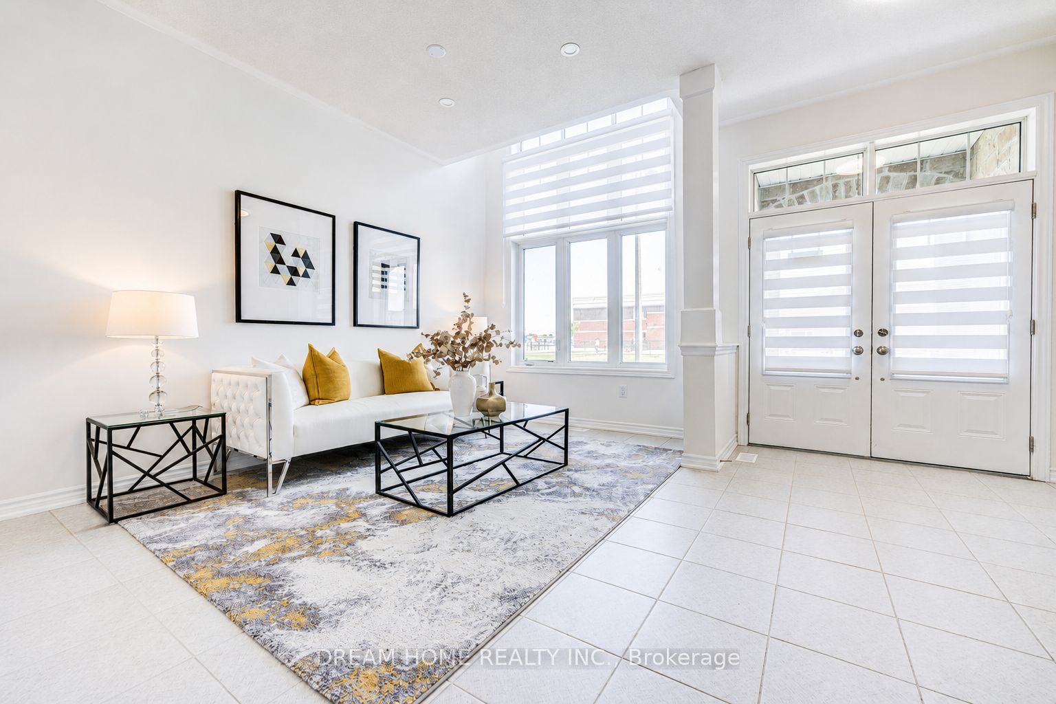 7 Charles White Court