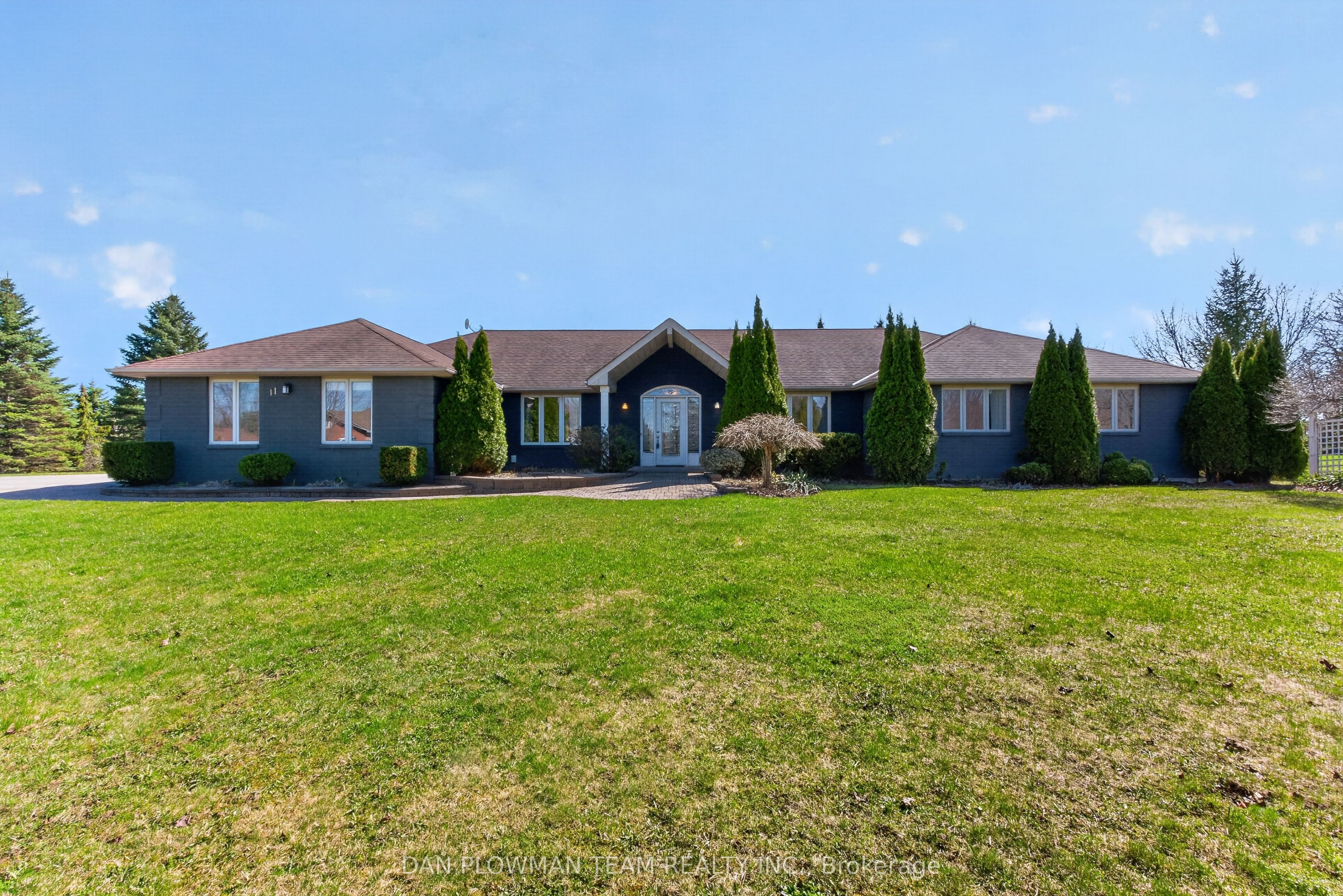 11 Steepleview Court