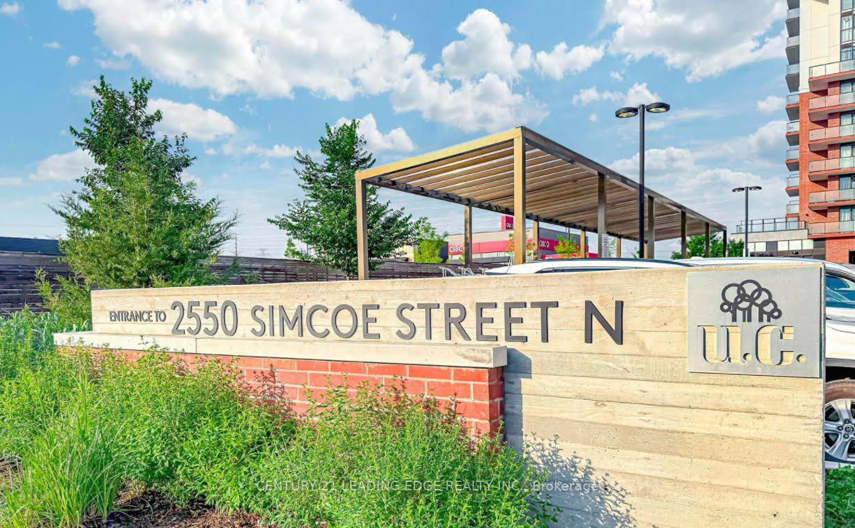 2550 Simcoe Street N 716