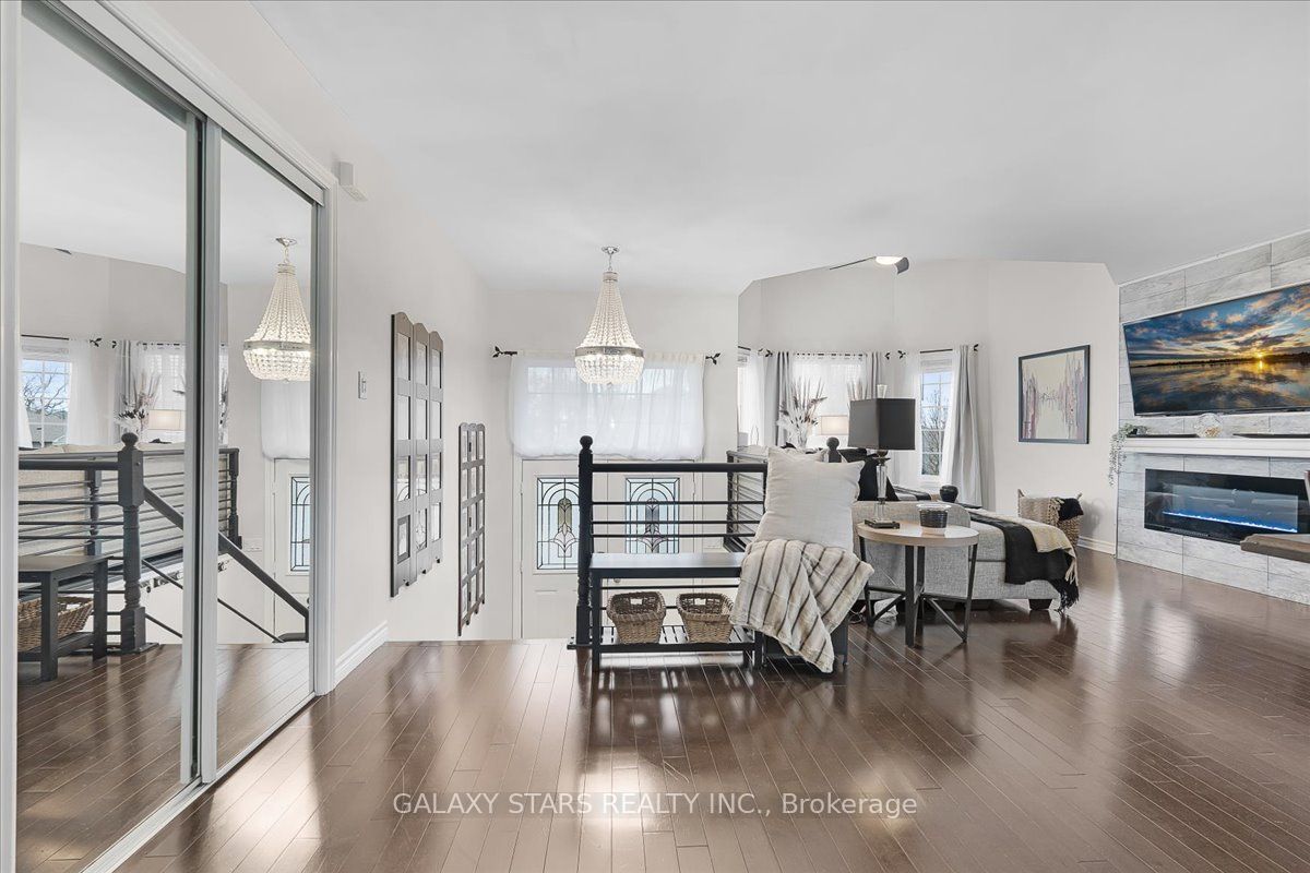 888 Oberland Drive