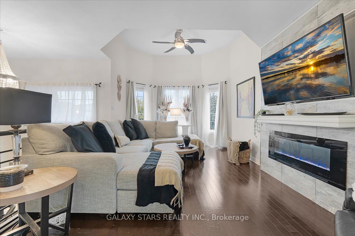 888 Oberland Drive