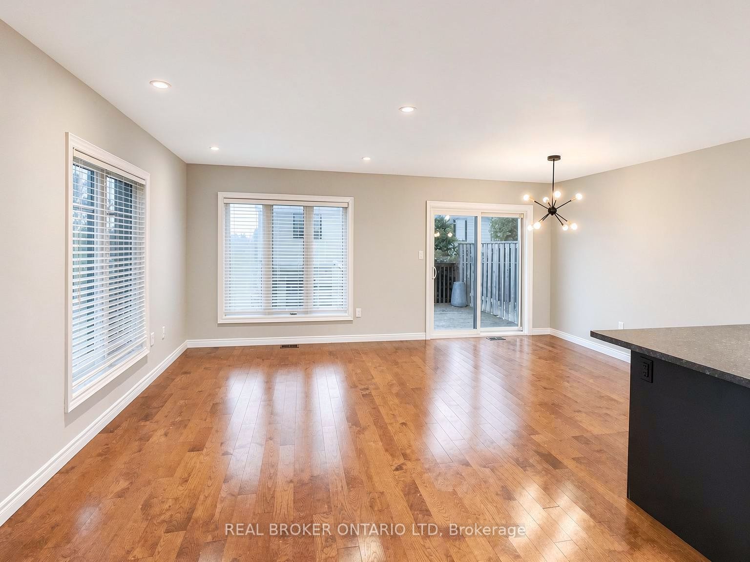 1054 Oakcrossing Gate 52