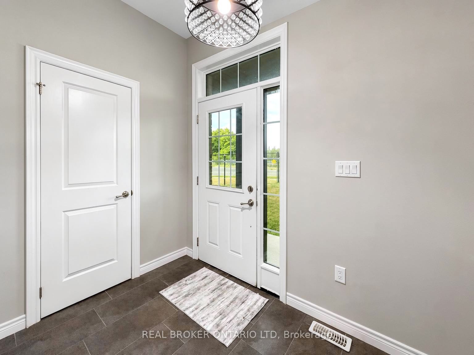 1054 Oakcrossing Gate 52