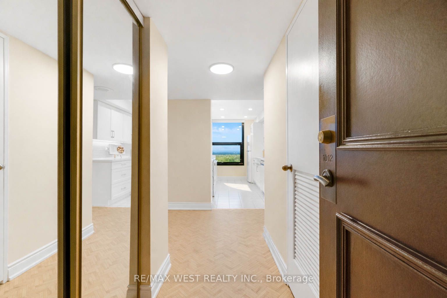 1300 Bloor Street 1012