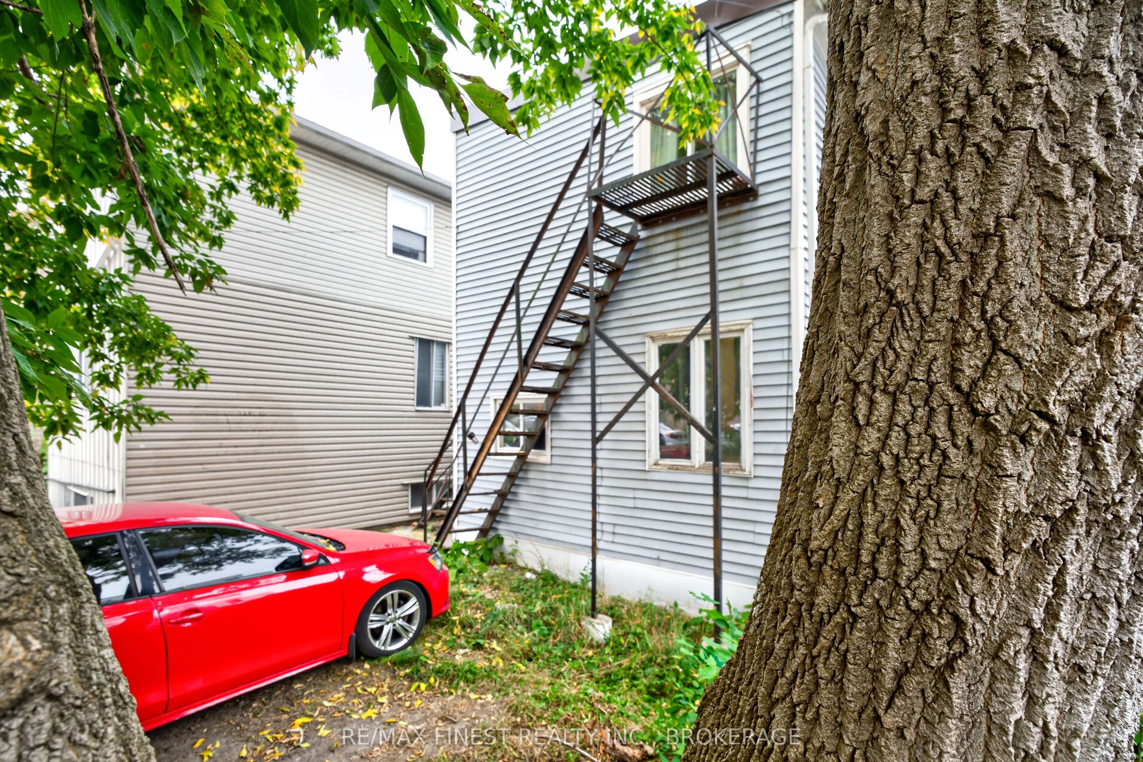 364 Brock Street