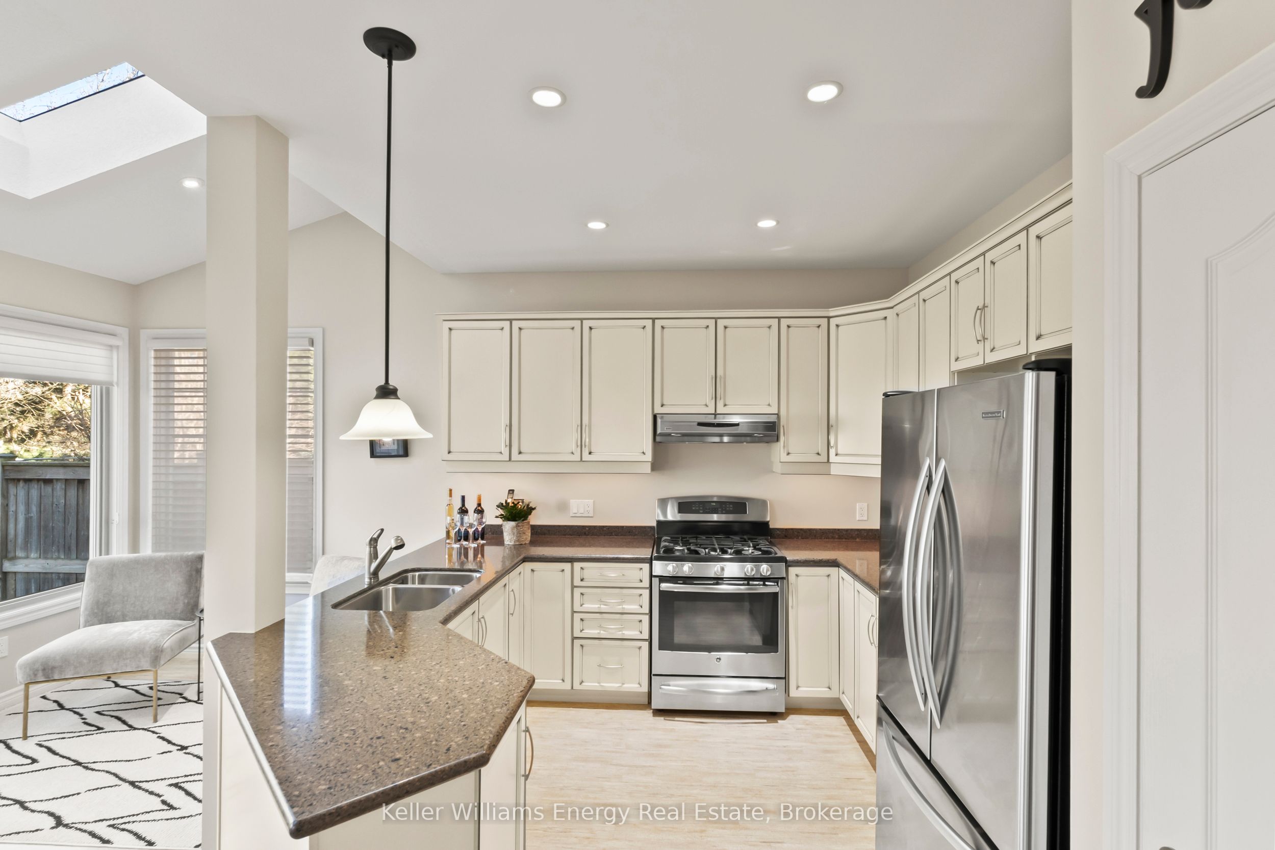 2258 Pindar Crescent