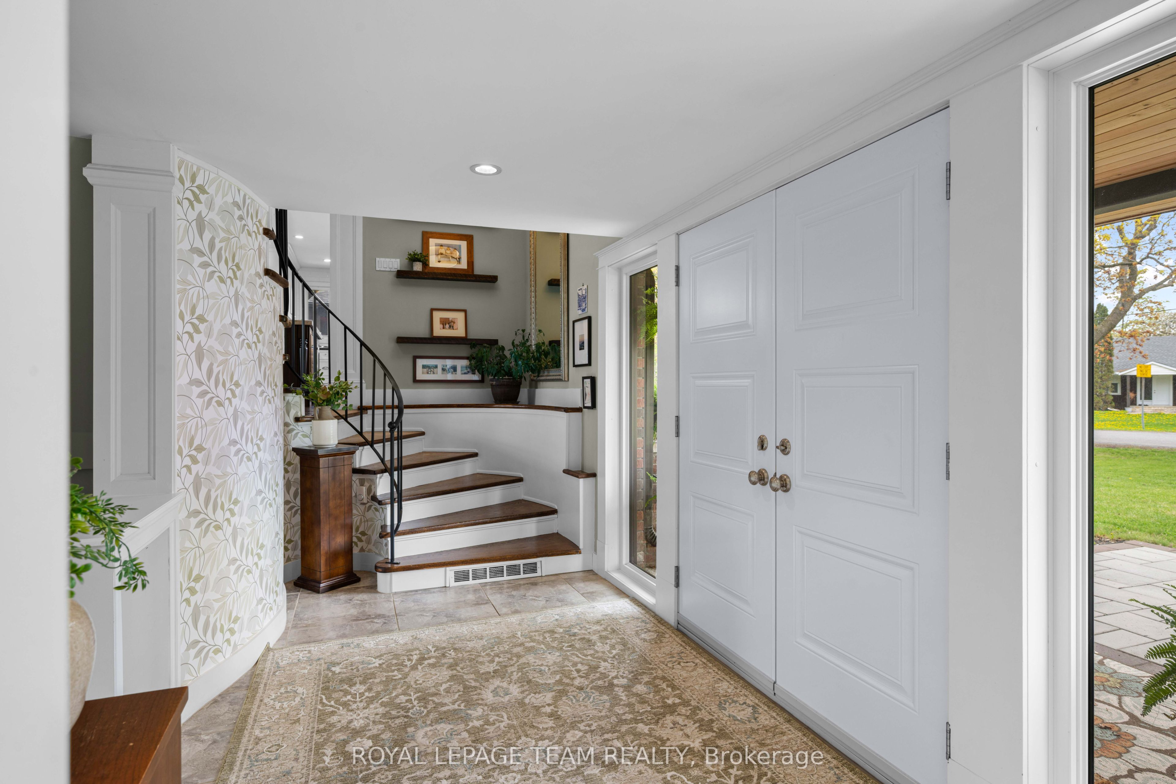 2 Lockview Road