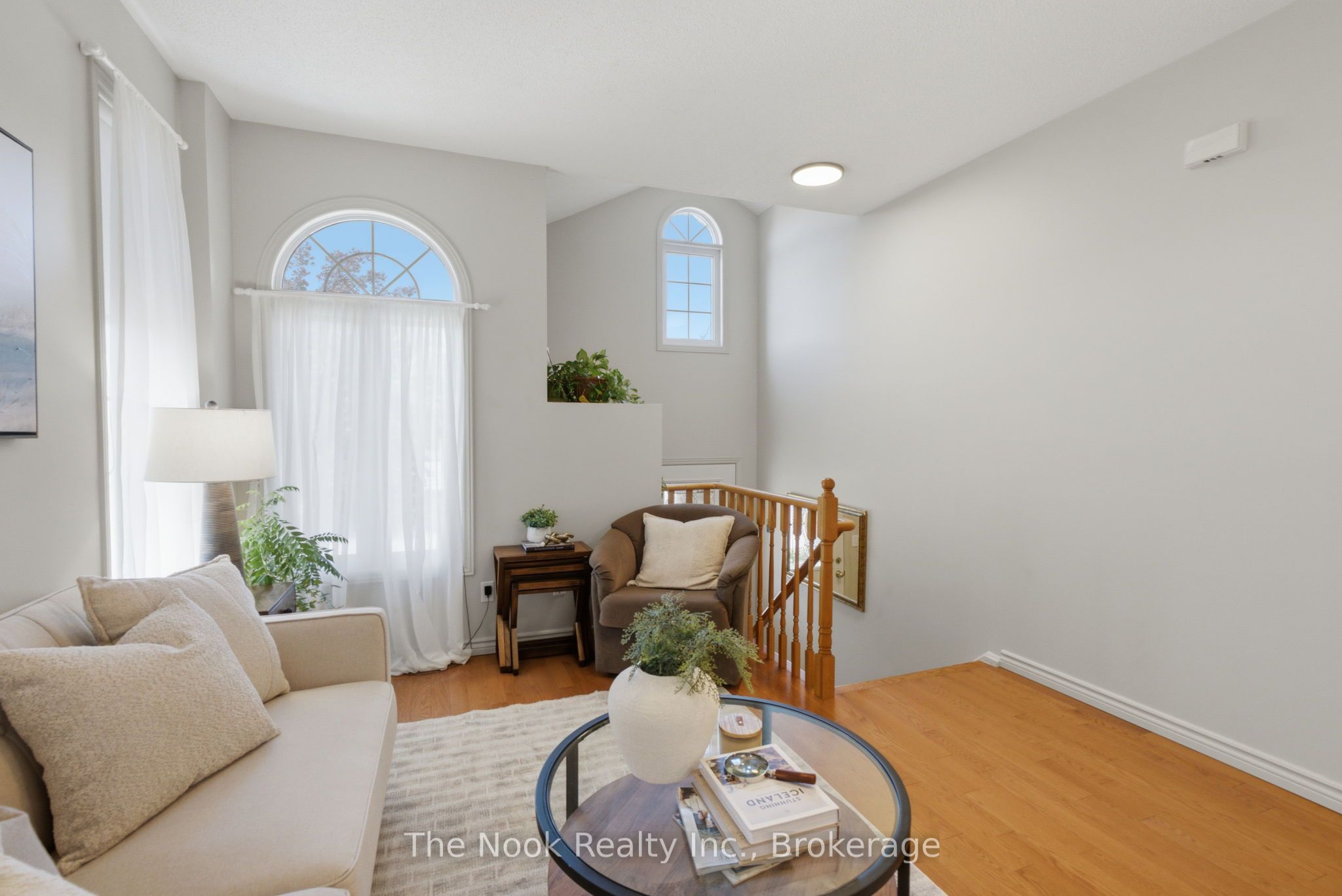 1120 Timberland Crescent