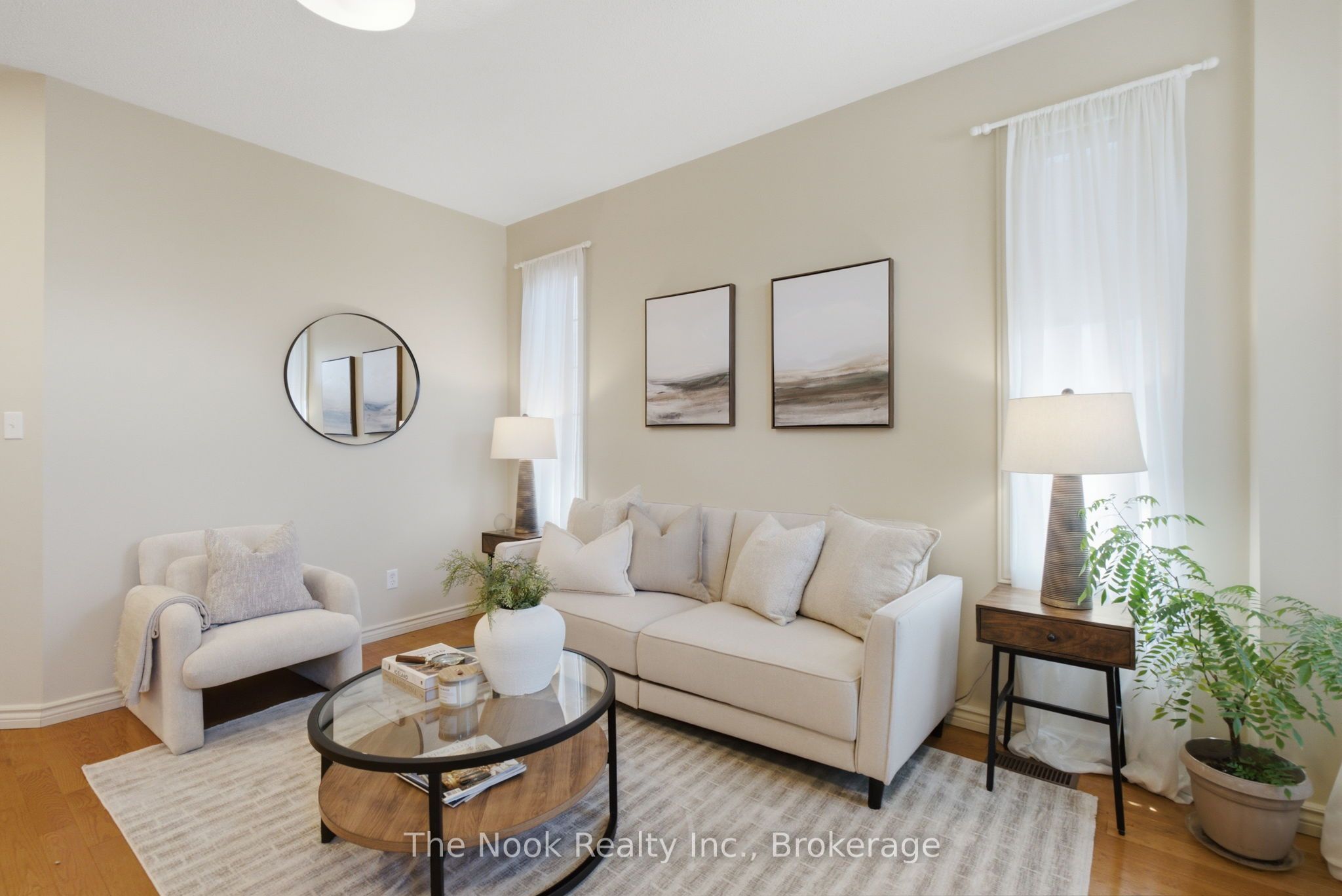 1120 Timberland Crescent