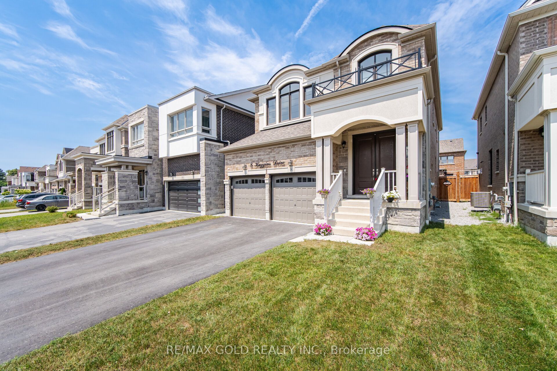 8 Huggins Drive