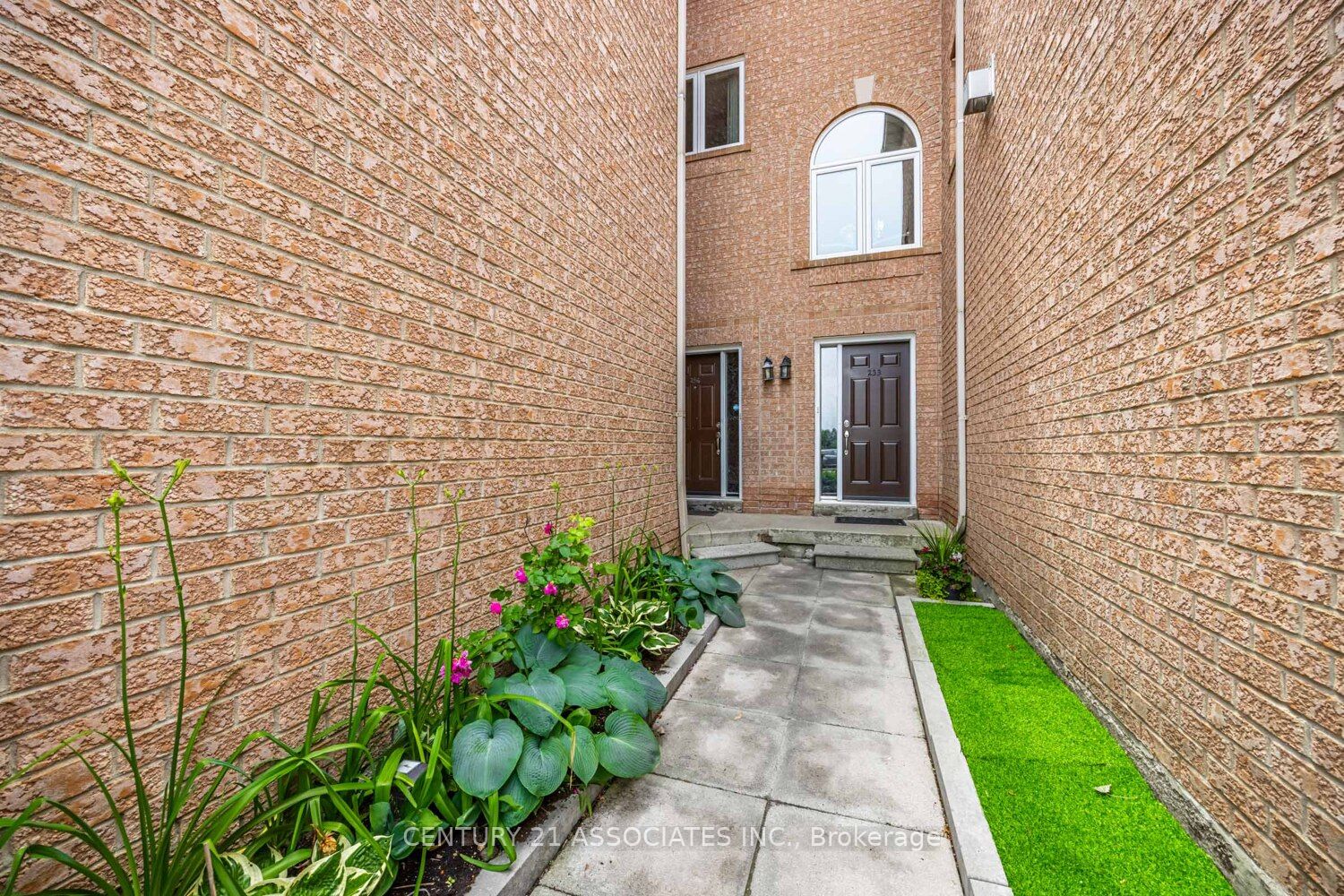 60 Barondale Drive 256