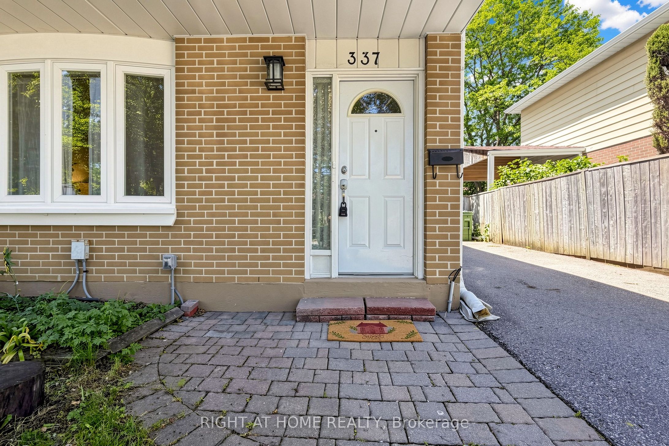 337 Hollyberry Trail