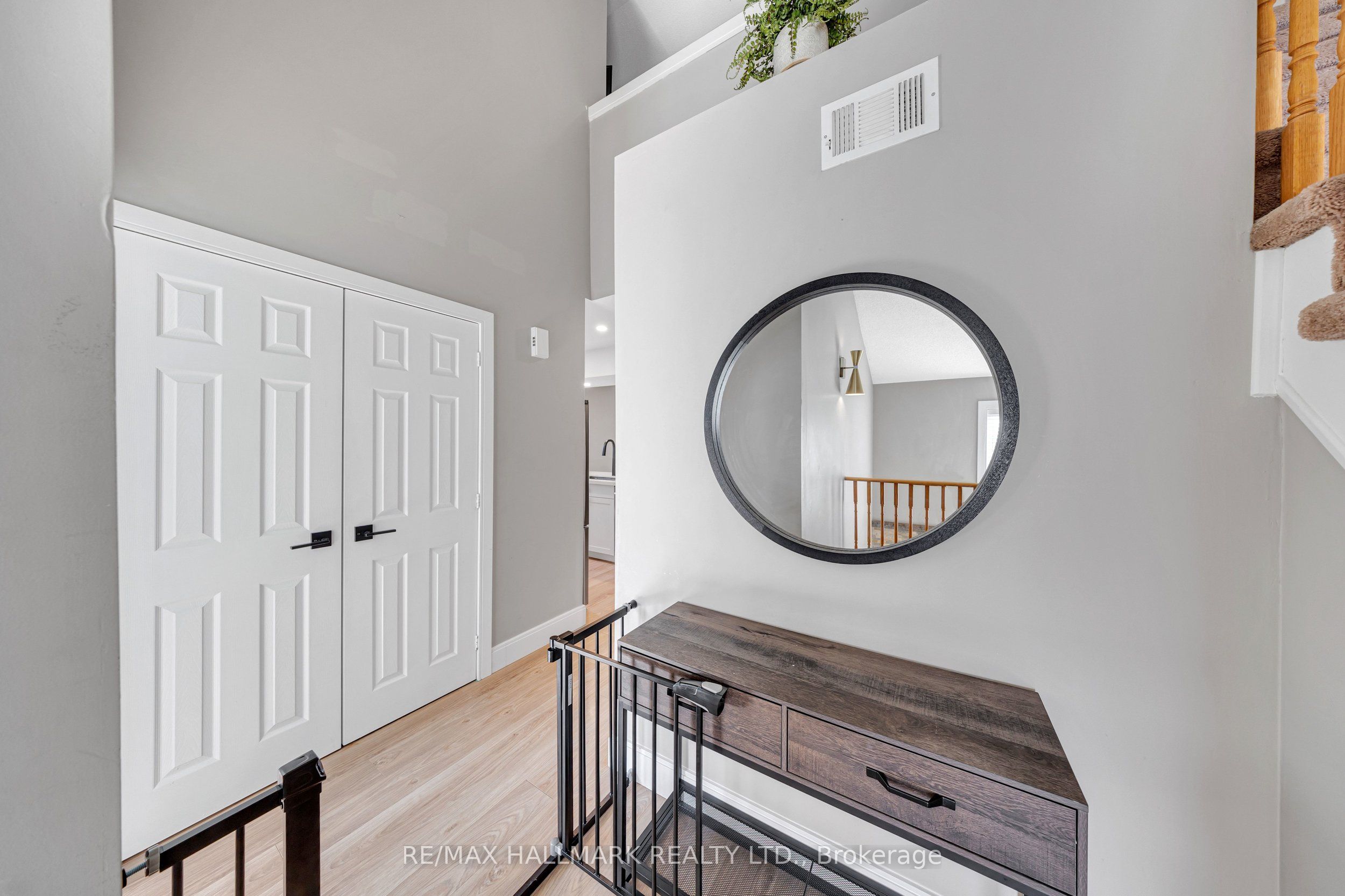 106 Petra Way 3