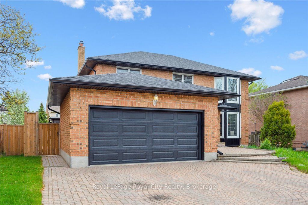 9 Kortright Road E