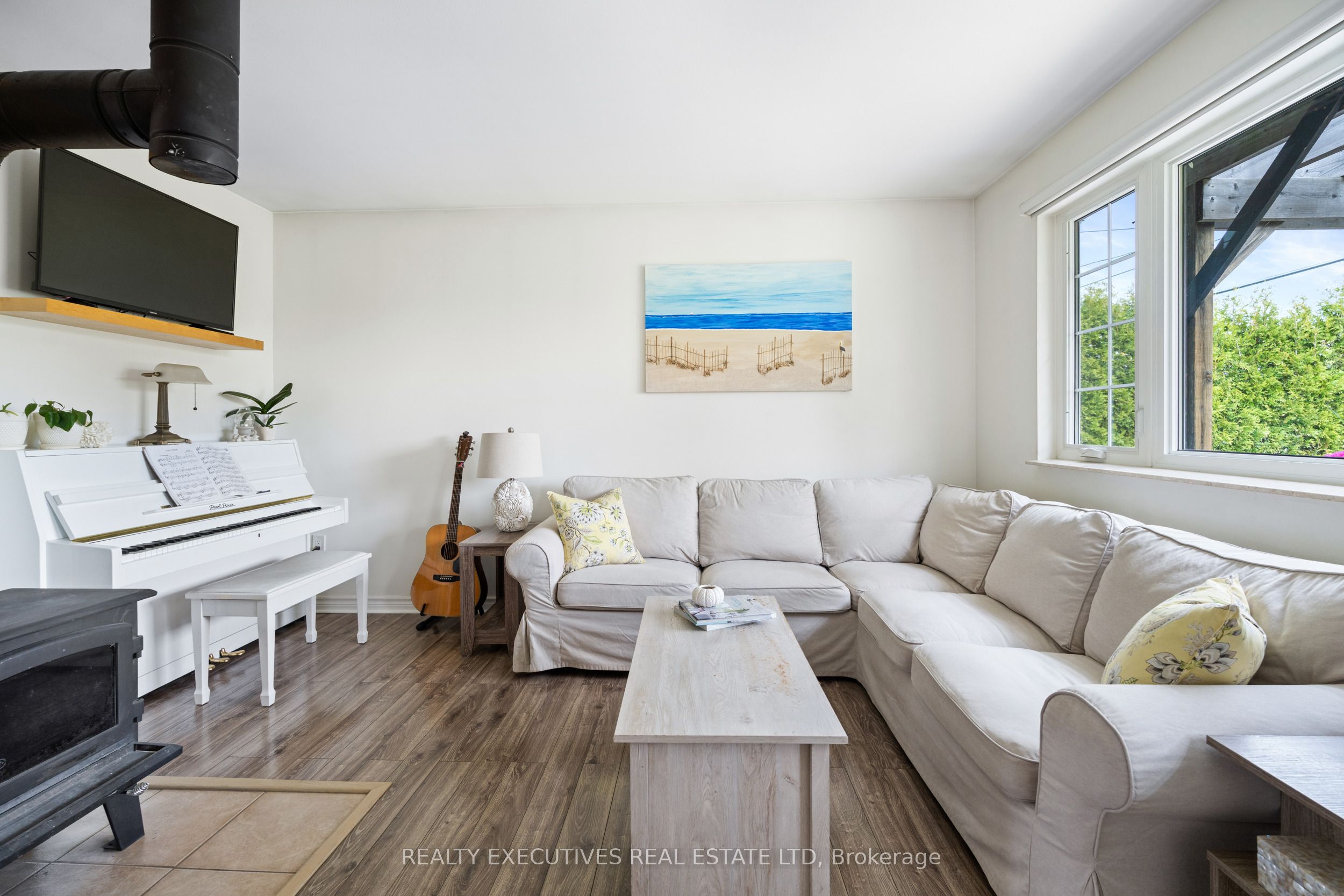 13035 Riverside Drive